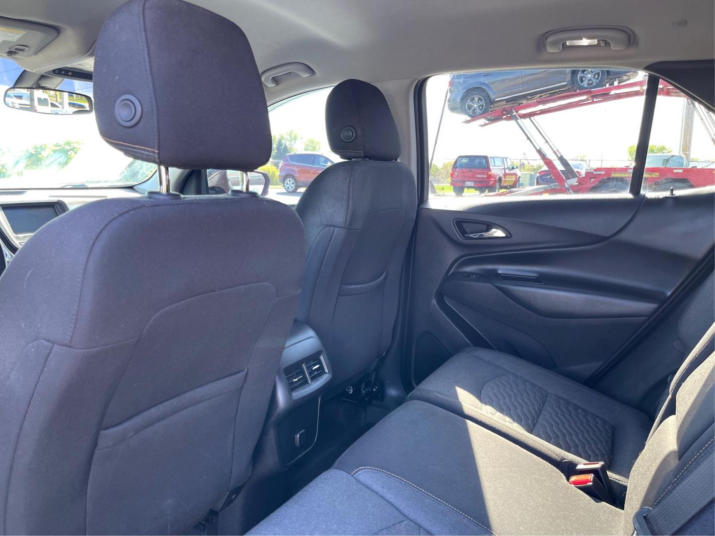 2018 Chevrolet Equinox LT 2WD (2GNAXJEV1J6) with an 1.5L L4 DIR DOHC 16V TURBO engine, 6-Speed Automatic transmission, located at 880 E. National Road, OH, 45377, (937) 908-9800, 39.891918, -84.183975 - Photo#9
