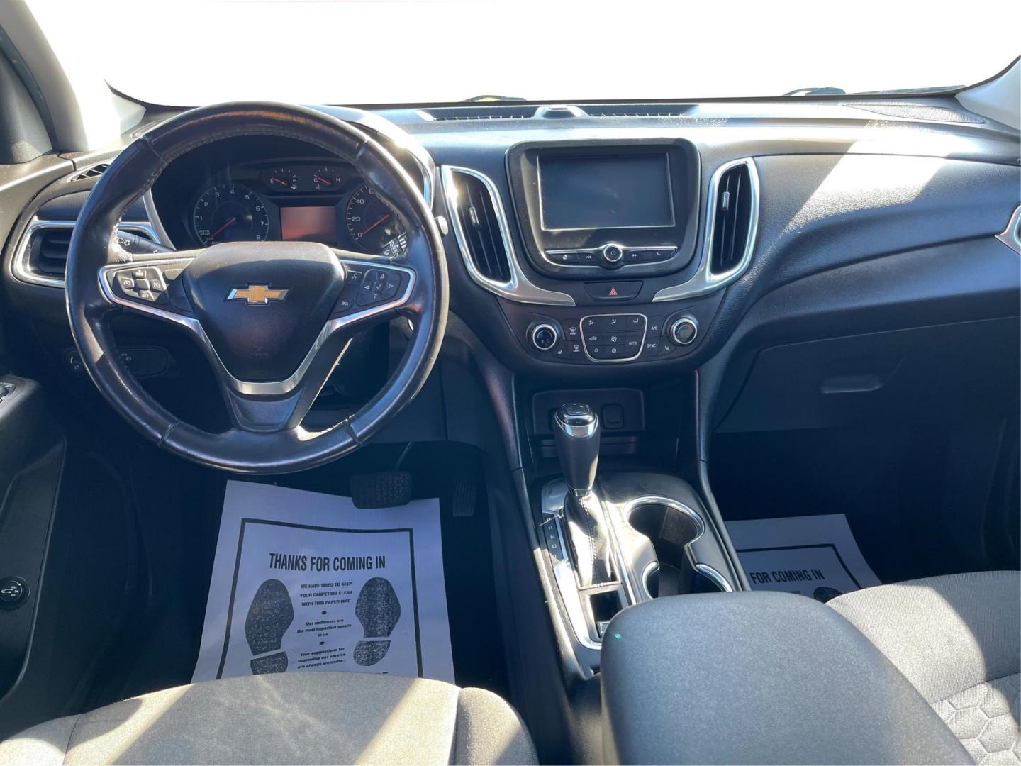 2018 Chevrolet Equinox LT 2WD (2GNAXJEV1J6) with an 1.5L L4 DIR DOHC 16V TURBO engine, 6-Speed Automatic transmission, located at 880 E. National Road, OH, 45377, (937) 908-9800, 39.891918, -84.183975 - Photo#19