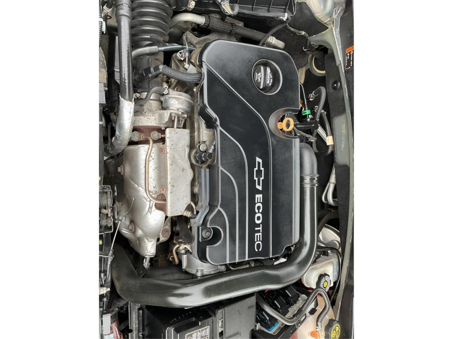 2018 Chevrolet Malibu LT (1G1ZD5ST0JF) with an ECOTEC 1.5L I-4 gasoline direct injection engine, located at 401 Woodman Dr, Riverside, OH, 45431, (937) 908-9800, 39.761024, -84.120956 - Photo#10