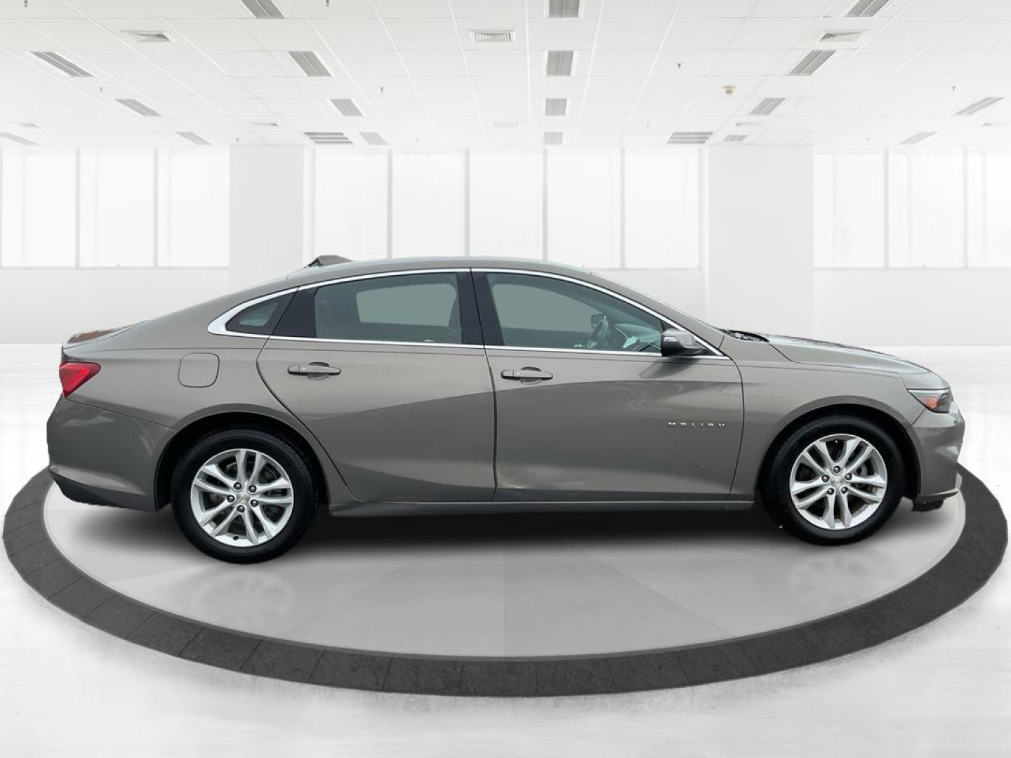 2018 Chevrolet Malibu LT (1G1ZD5ST0JF) with an ECOTEC 1.5L I-4 gasoline direct injection engine, located at 401 Woodman Dr, Riverside, OH, 45431, (937) 908-9800, 39.761024, -84.120956 - Photo#1