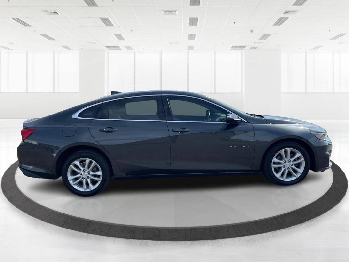 2018 Chevrolet Malibu LT (1G1ZD5ST9JF) with an ECOTEC 1.5L I-4 gasoline direct injection engine, located at 401 Woodman Dr, Riverside, OH, 45431, (937) 908-9800, 39.761024, -84.120956 - Photo#1