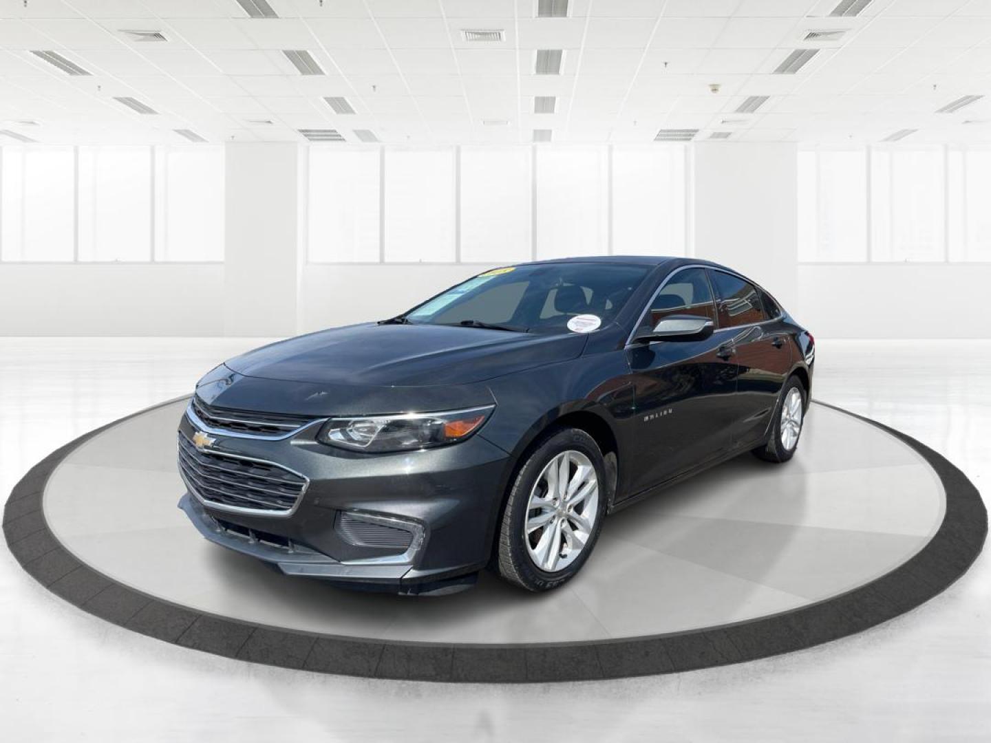2018 Chevrolet Malibu LT (1G1ZD5ST9JF) with an ECOTEC 1.5L I-4 gasoline direct injection engine, located at 401 Woodman Dr, Riverside, OH, 45431, (937) 908-9800, 39.761024, -84.120956 - Photo#7