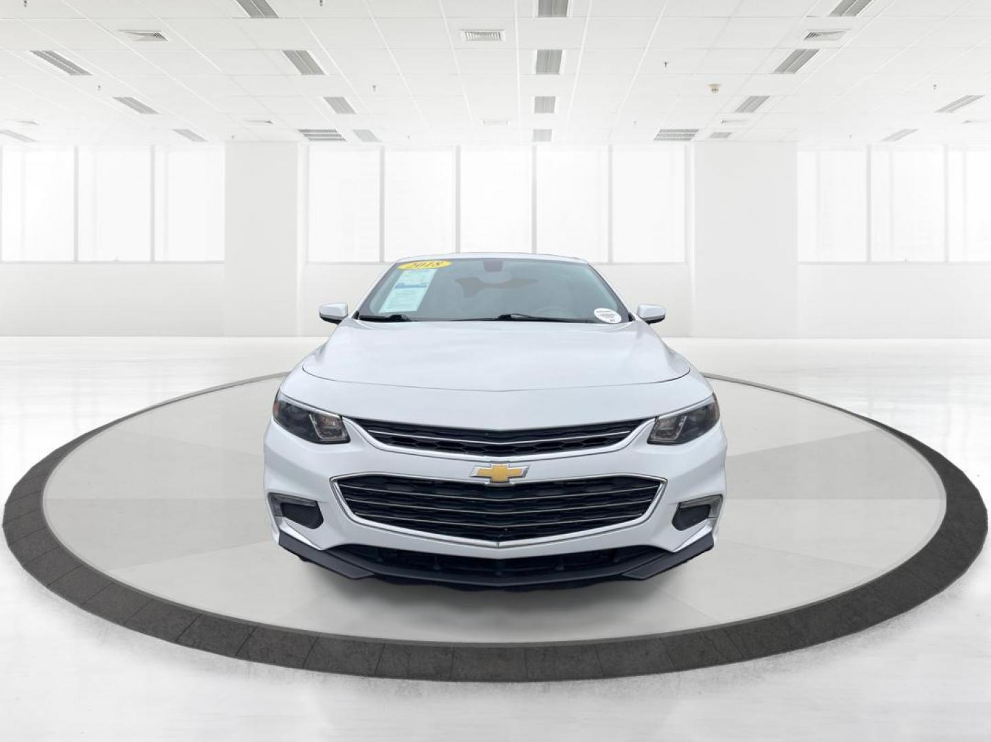 2018 Chevrolet Malibu LT (1G1ZD5ST4JF) with an Other engine, located at 1230 East Main St, Xenia, OH, 45385, (937) 908-9800, 39.688042, -83.910538 - Photo#6
