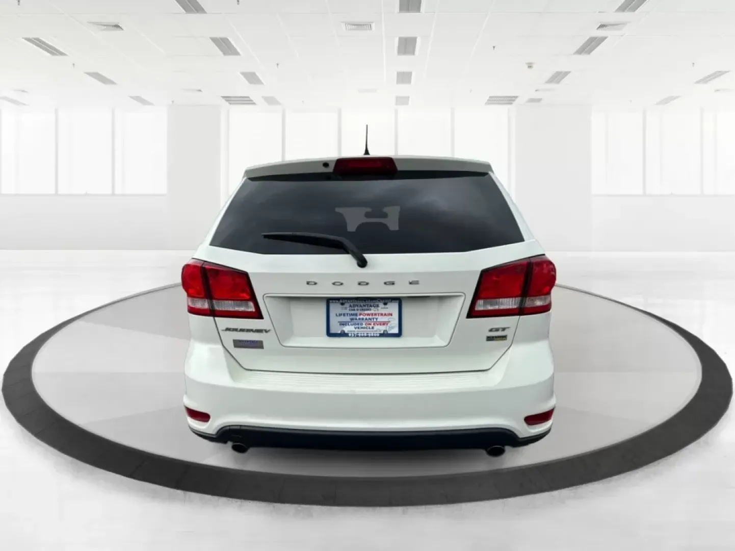 2018 Dodge Journey GT (3C4PDCEG4JT) with an Pentastar 3.6L V-6 DOHC engine, located at 1230 East Main St, Xenia, OH, 45385, (937) 908-9800, 39.688042, -83.910538 - **Adventure Awaits with the 2018 Dodge Journey GT SUV! Perfect for Active Lifestyles**<br /> <br /> Are you ready to elevate your family adventures or weekend getaways? The 2018 Dodge Journey GT is the ideal SUV for those who crave versatility, comfort, and reliability, all while being budget-friend - Photo#3