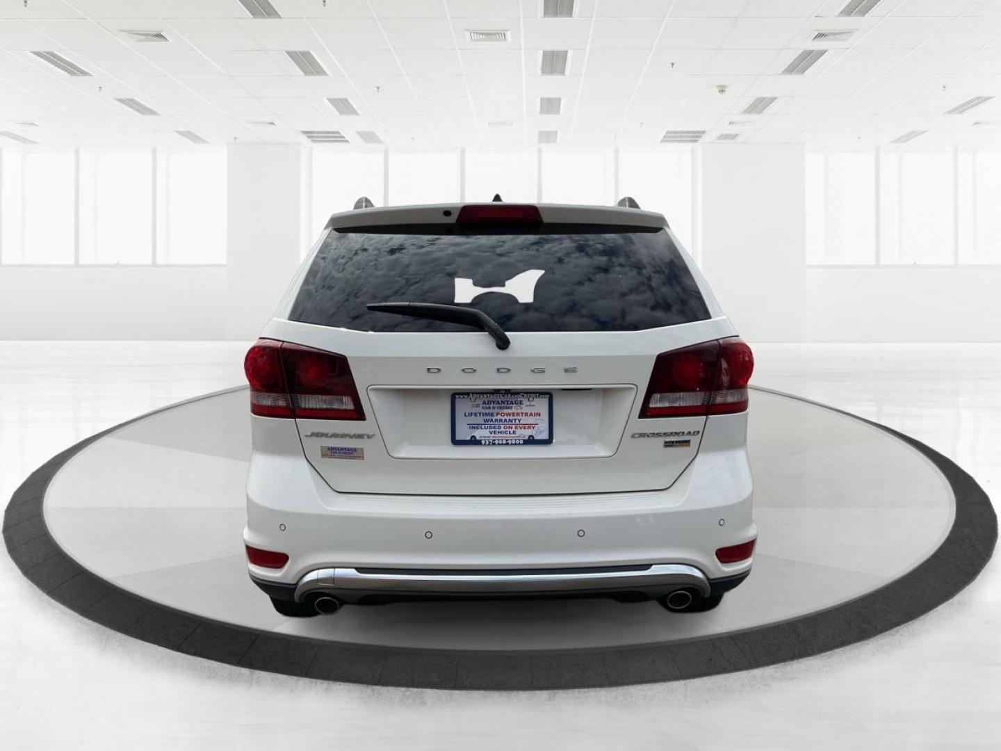 2018 Dodge Journey Crossroad (3C4PDCGG5JT) with an Pentastar 3.6L V-6 DOHC engine, located at 1099 N County Rd 25A , Troy, OH, 45373, (937) 908-9800, 40.057041, -84.215462 - Photo#2