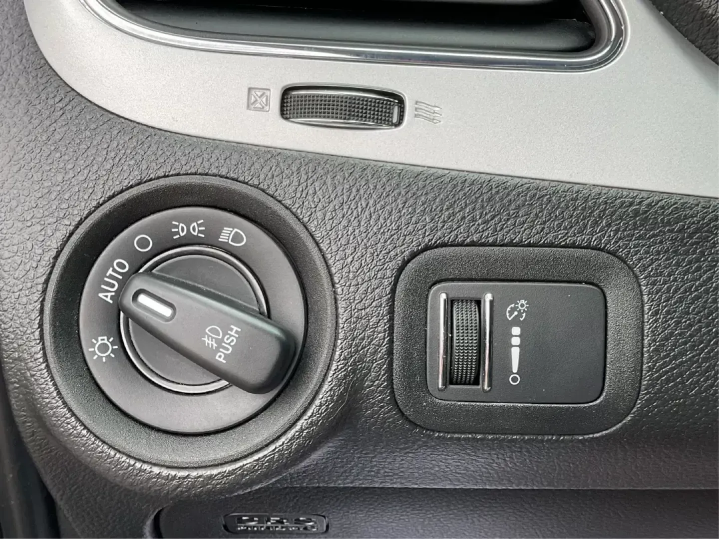 2018 Dodge Journey GT AWD (3C4PDDEG6JT) with an Pentastar 3.6L V-6 DOHC engine, located at 8750 N County Rd 25A, Piqua, OH, 45356, (937) 908-9800, 40.164391, -84.232513 - Photo#16