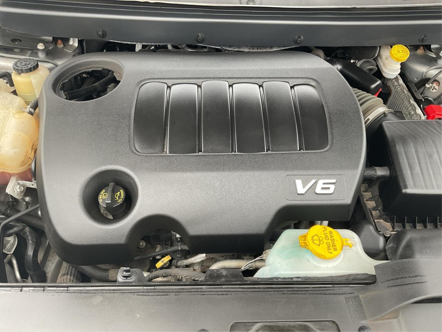 2018 Dodge Journey Crossroad (3C4PDDGG4JT) with an Other engine, located at 4508 South Dixie Dr, Moraine, OH, 45439, (937) 908-9800, 39.807072, -84.031563 - Photo#10