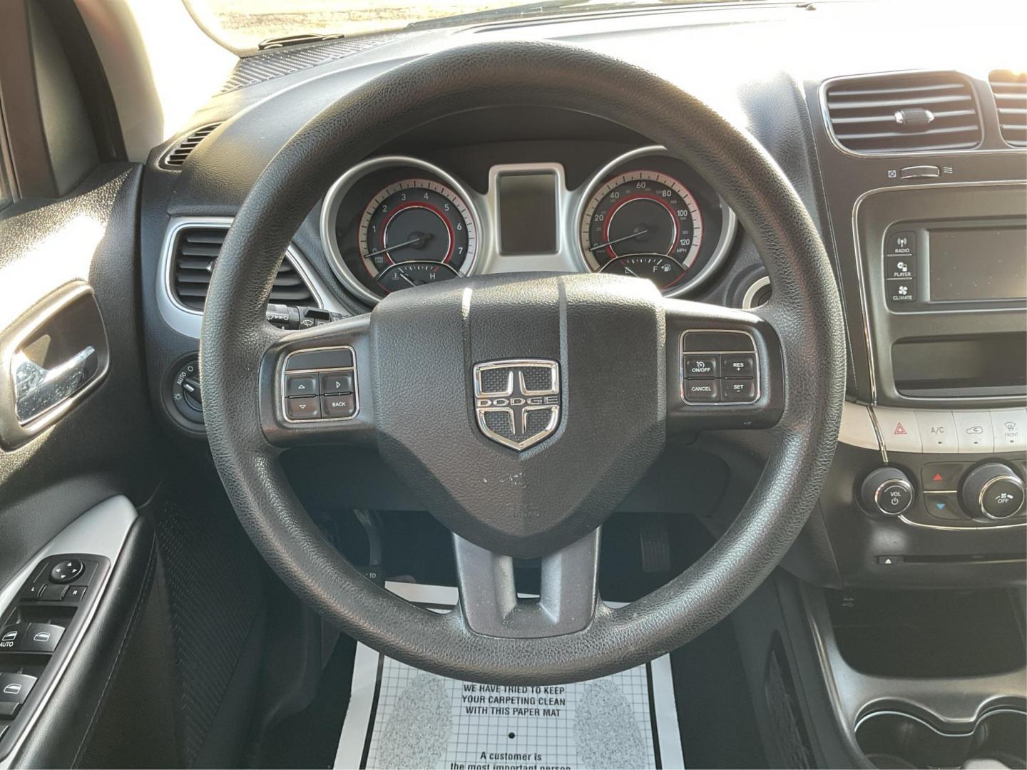 2018 Dodge Journey SE (3C4PDCABXJT) with an Tigershark MultiAir 2.4L I-4 DOHC engine, located at 1230 East Main St, Xenia, OH, 45385, (937) 908-9800, 39.688042, -83.910538 - Photo#15
