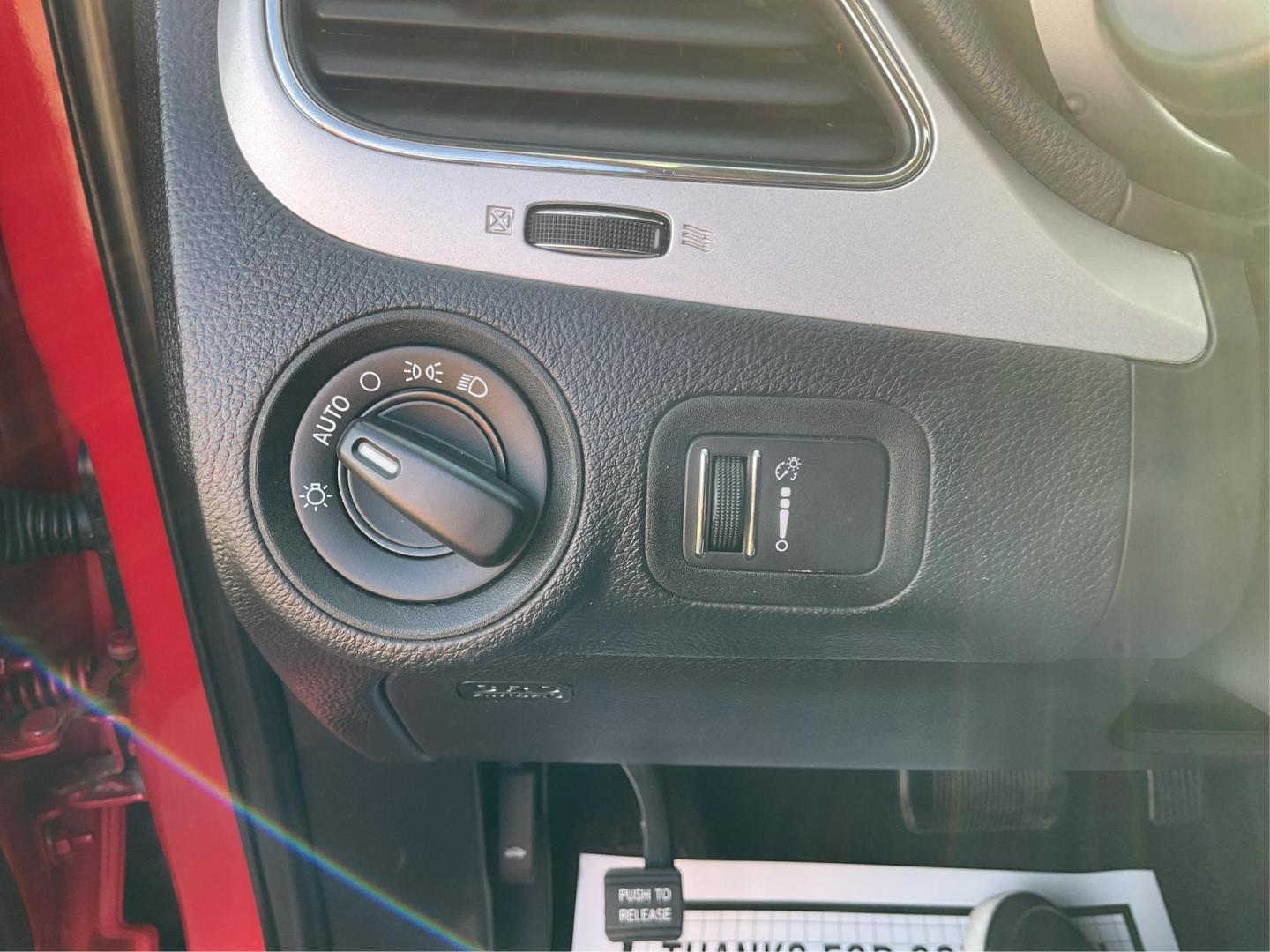 2018 Dodge Journey SE (3C4PDCABXJT) with an Tigershark MultiAir 2.4L I-4 DOHC engine, located at 1230 East Main St, Xenia, OH, 45385, (937) 908-9800, 39.688042, -83.910538 - Photo#16