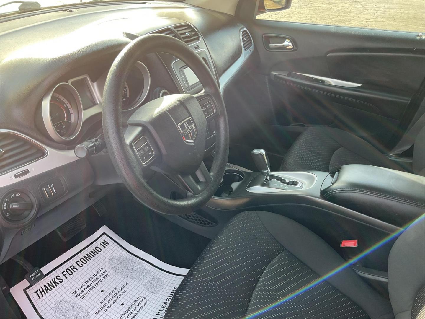 2018 Dodge Journey SE (3C4PDCABXJT) with an Tigershark MultiAir 2.4L I-4 DOHC engine, located at 1230 East Main St, Xenia, OH, 45385, (937) 908-9800, 39.688042, -83.910538 - Photo#8