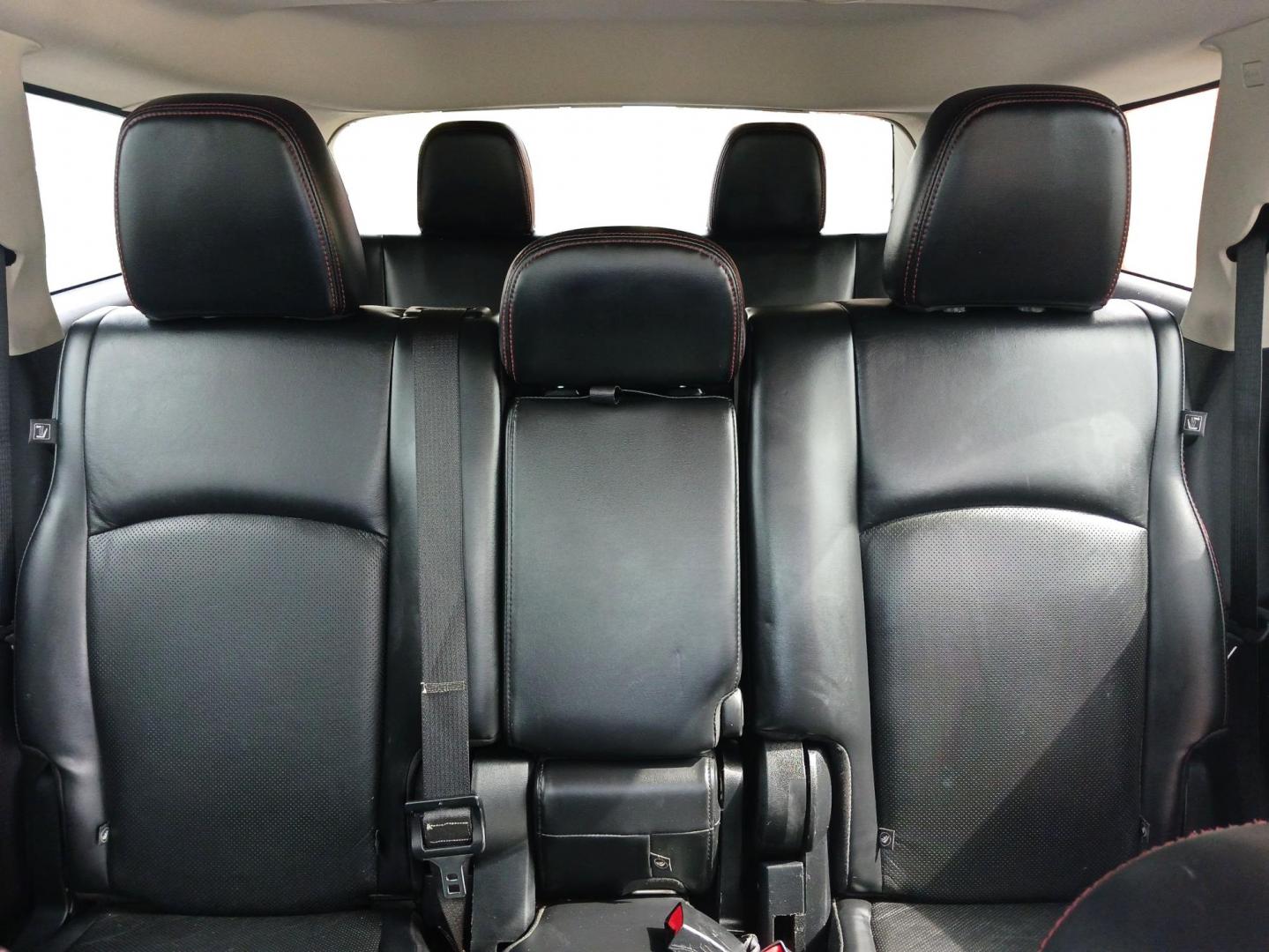 2018 Dodge Journey GT (3C4PDCEG1JT) with an 3.6L V6 DOHC 24V engine, 6-Speed Automatic transmission, located at 1184 Kauffman Ave, Fairborn, OH, 45324, (937) 908-9800, 39.807072, -84.031563 - Photo#13