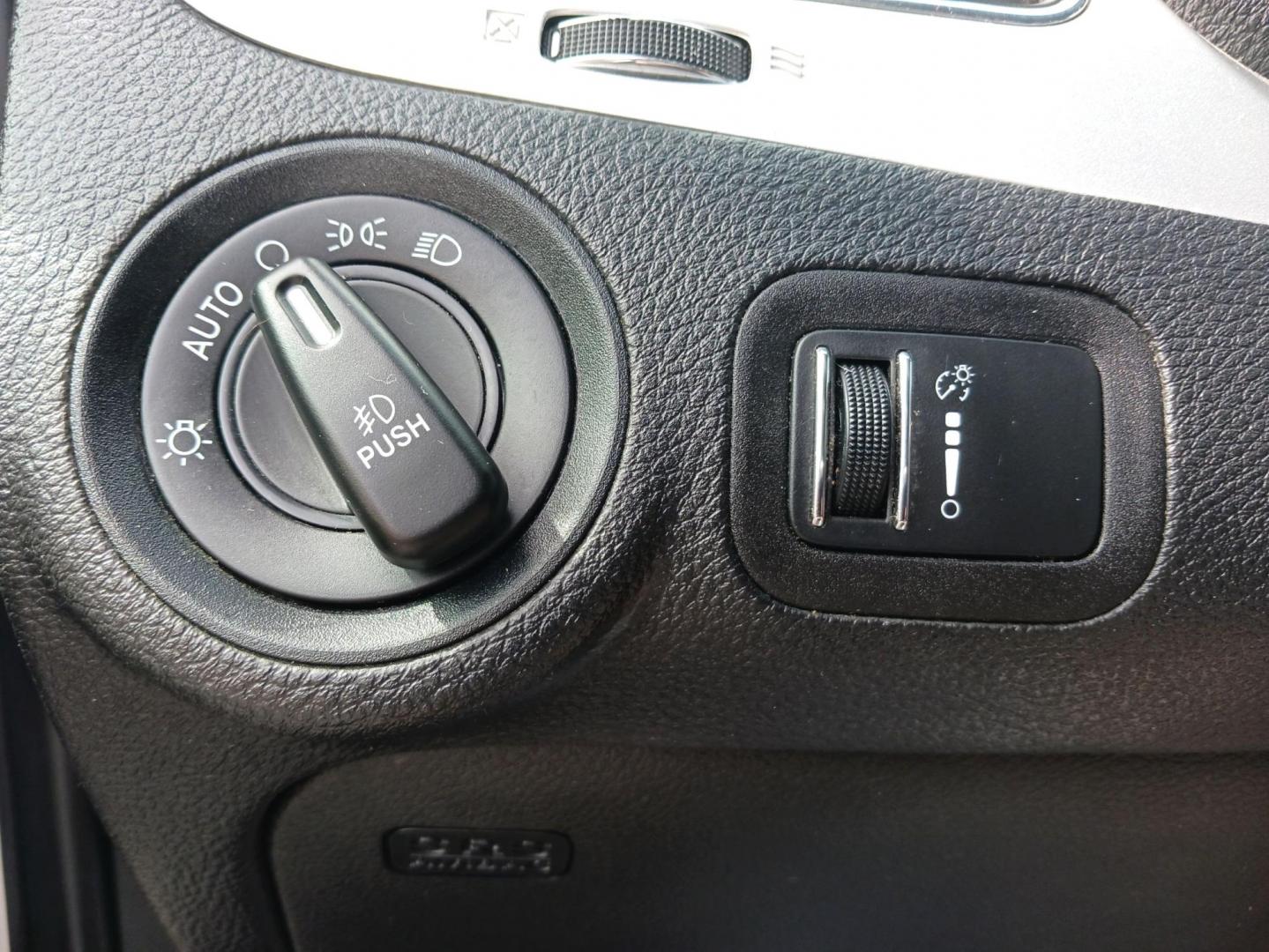 2018 Dodge Journey GT (3C4PDCEG1JT) with an 3.6L V6 DOHC 24V engine, 6-Speed Automatic transmission, located at 1184 Kauffman Ave, Fairborn, OH, 45324, (937) 908-9800, 39.807072, -84.031563 - Photo#16