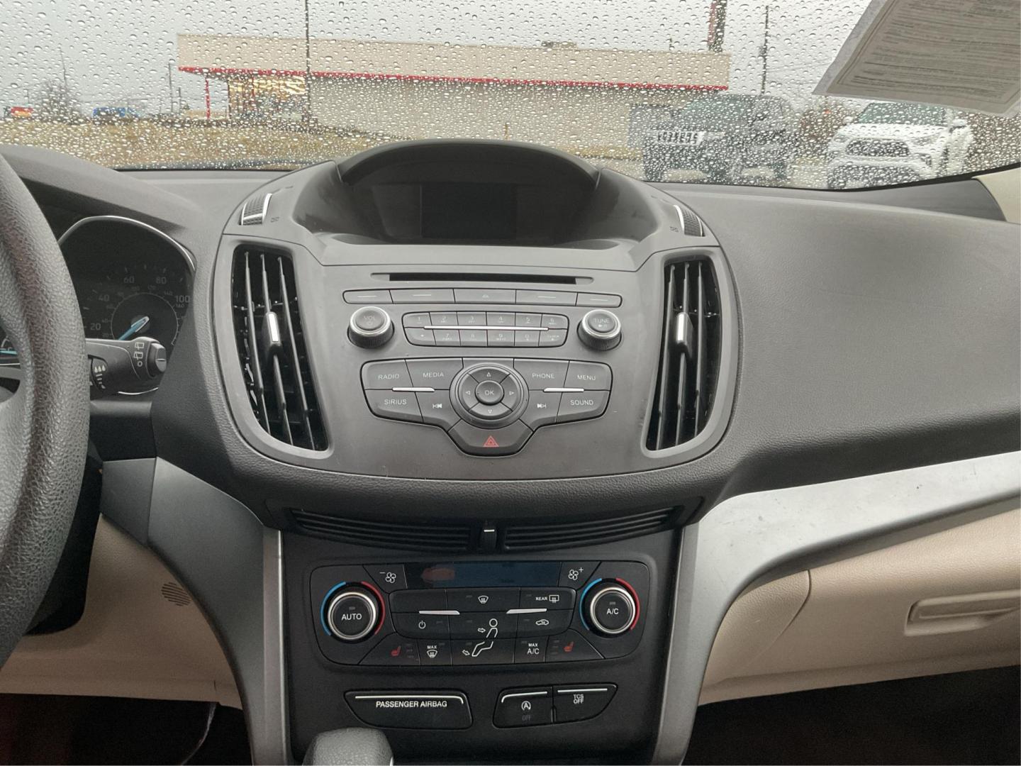 2018 Ford Escape SE (1FMCU0GD0JU) with an Other engine, located at 880 E. National Road, OH, 45377, (937) 908-9800, 39.891918, -84.183975 - Photo#12