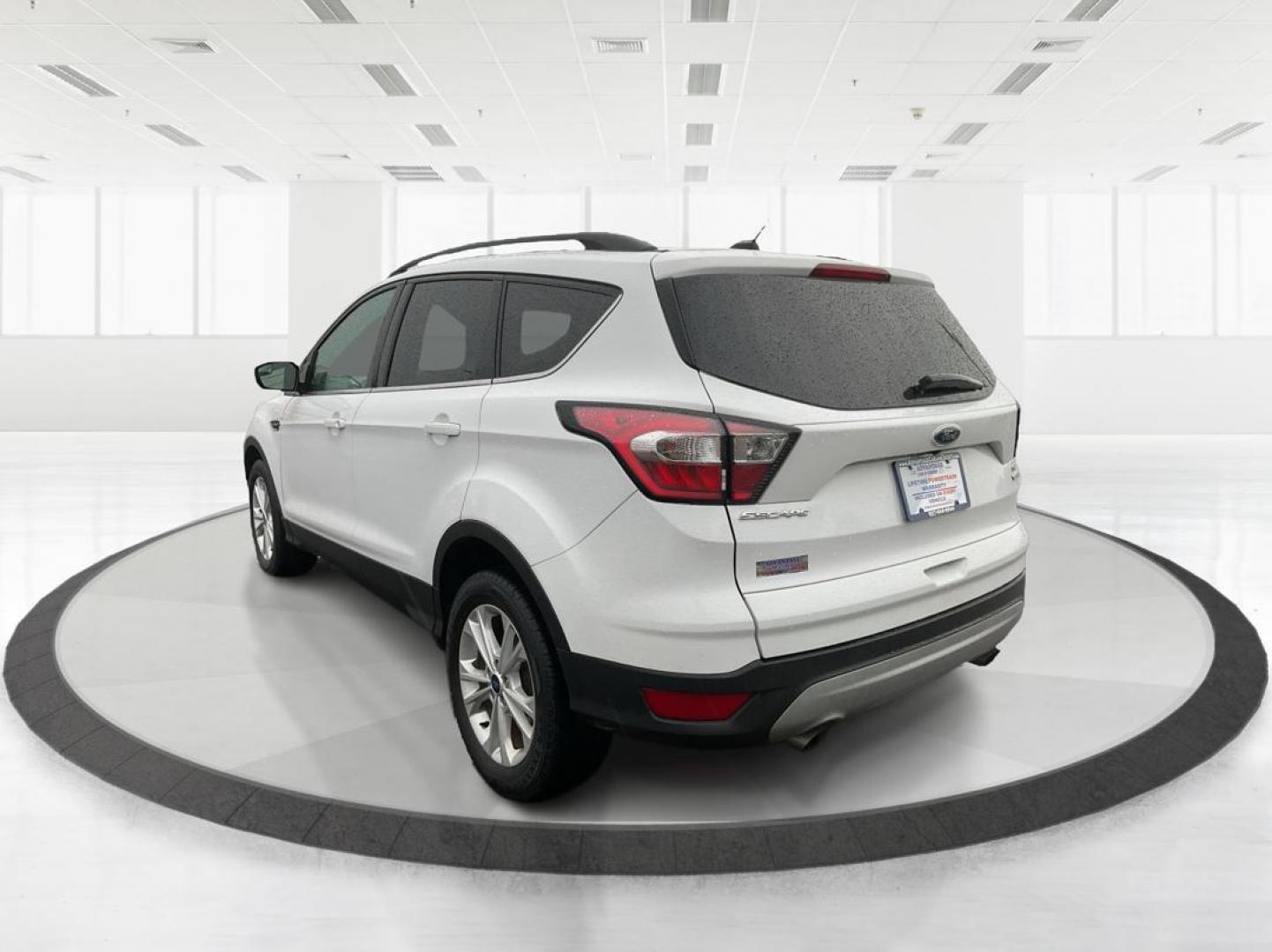 2018 Ford Escape SE (1FMCU0GD0JU) with an Other engine, located at 880 E. National Road, OH, 45377, (937) 908-9800, 39.891918, -84.183975 - Photo#4