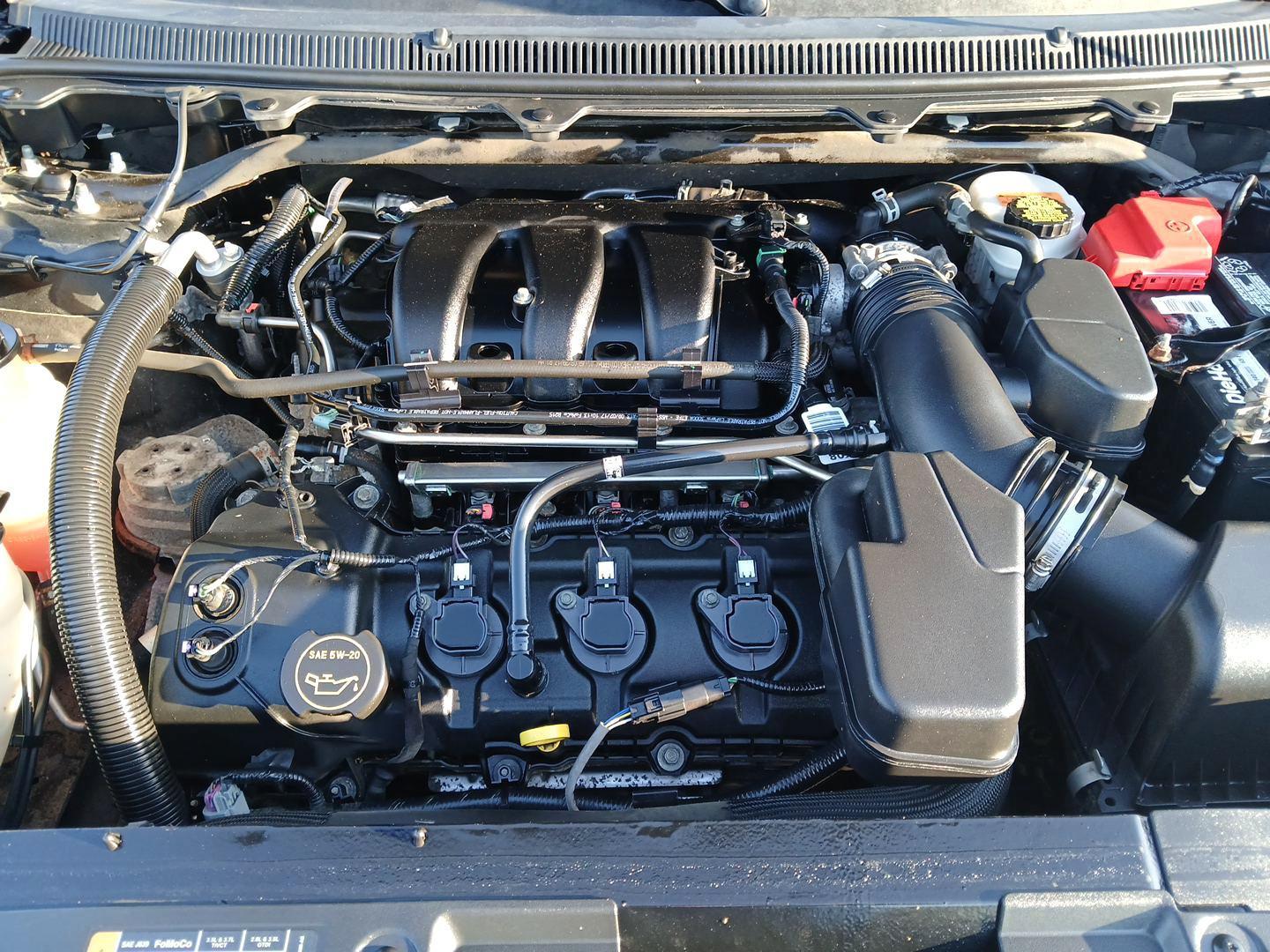 2018 Ford Flex Limited AWD (2FMHK6D8XJB) with an 3.5L V6 DOHC 24V engine, 6-Speed Automatic Overdrive transmission, located at 401 Woodman Dr, Riverside, OH, 45431, (937) 908-9800, 39.761024, -84.120956 - Photo#10