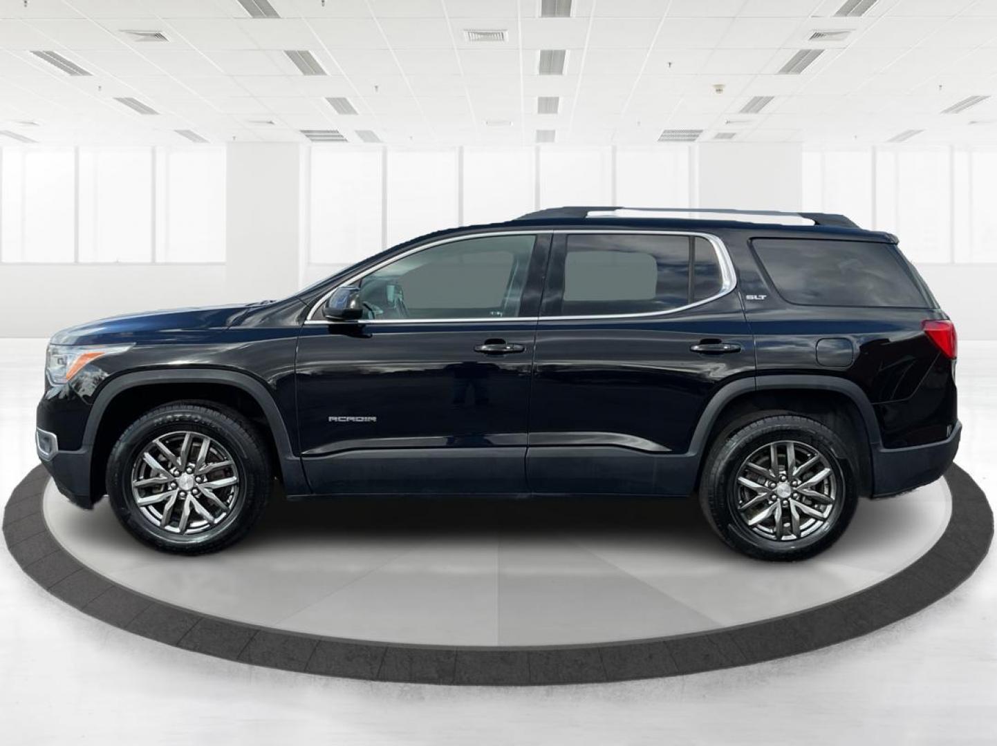 2018 GMC Acadia SLT-1 (1GKKNMLA4JZ) with an 2.5L I-4 gasoline direct injection engine, located at 880 E. National Road, OH, 45377, (937) 908-9800, 39.891918, -84.183975 - Photo#5