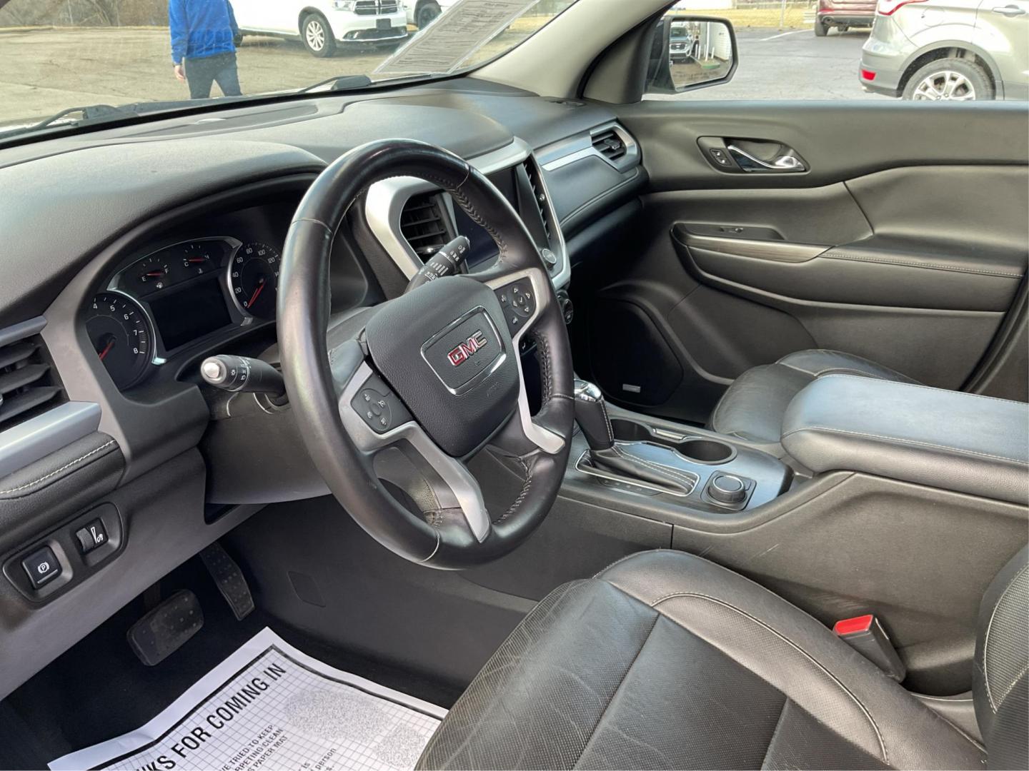 2018 GMC Acadia SLT-1 (1GKKNMLA4JZ) with an 2.5L I-4 gasoline direct injection engine, located at 880 E. National Road, OH, 45377, (937) 908-9800, 39.891918, -84.183975 - Photo#8