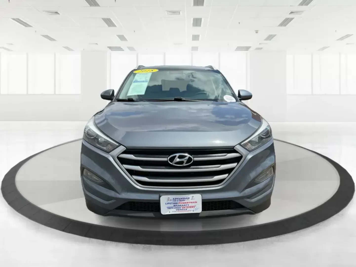 2018 Hyundai Tucson SEL (KM8J3CA44JU) with an Nu 2L I-4 gasoline direct injection engine, located at 4508 South Dixie Dr, Moraine, OH, 45439, (937) 908-9800, 39.807072, -84.031563 - Photo#6