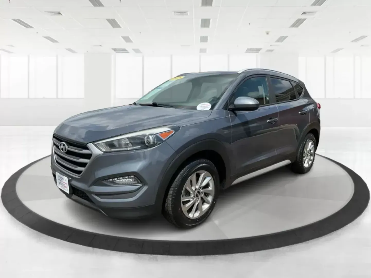 2018 Hyundai Tucson SEL (KM8J3CA44JU) with an Nu 2L I-4 gasoline direct injection engine, located at 4508 South Dixie Dr, Moraine, OH, 45439, (937) 908-9800, 39.807072, -84.031563 - Photo#7