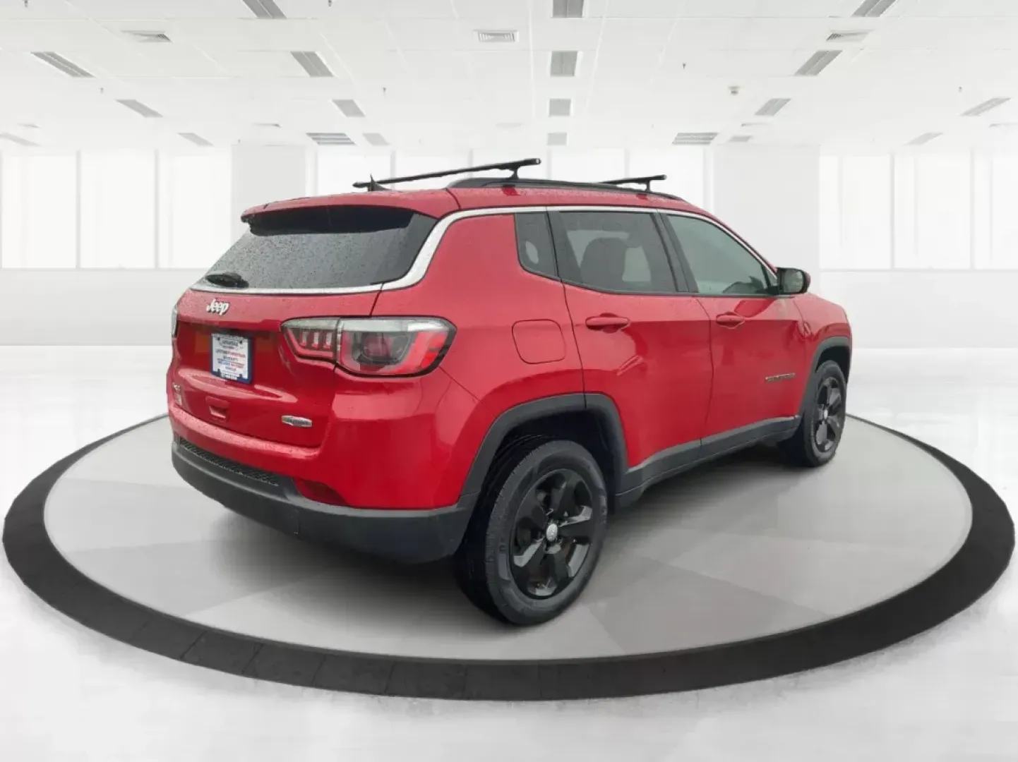 2018 Jeep Compass Latitude 4x4 (3C4NJDBB1JT) with an Other engine, located at 1230 East Main St, Xenia, OH, 45385, (937) 908-9800, 39.688042, -83.910538 - Photo#0