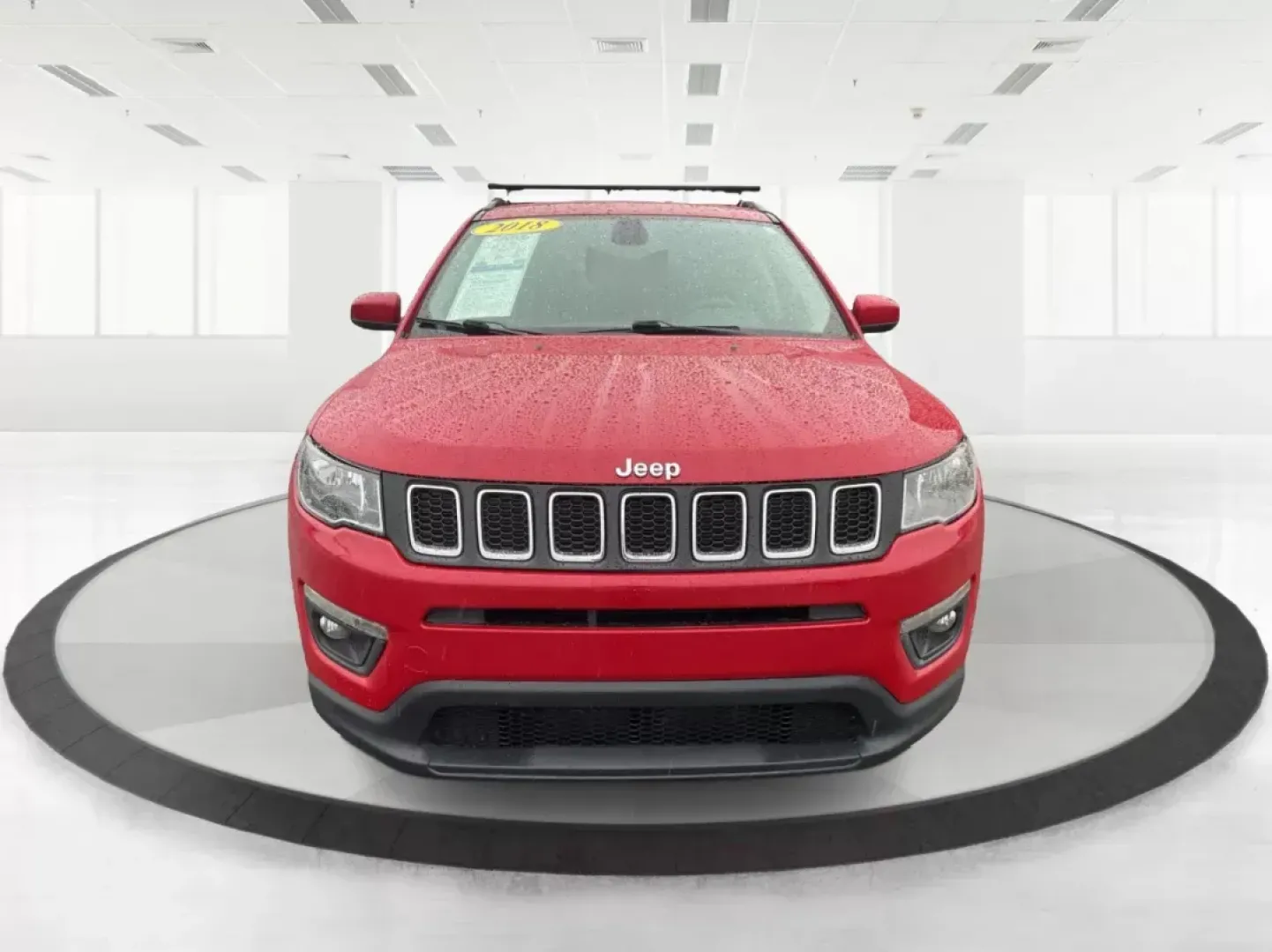 2018 Jeep Compass Latitude 4x4 (3C4NJDBB1JT) with an Other engine, located at 1230 East Main St, Xenia, OH, 45385, (937) 908-9800, 39.688042, -83.910538 - Photo#5