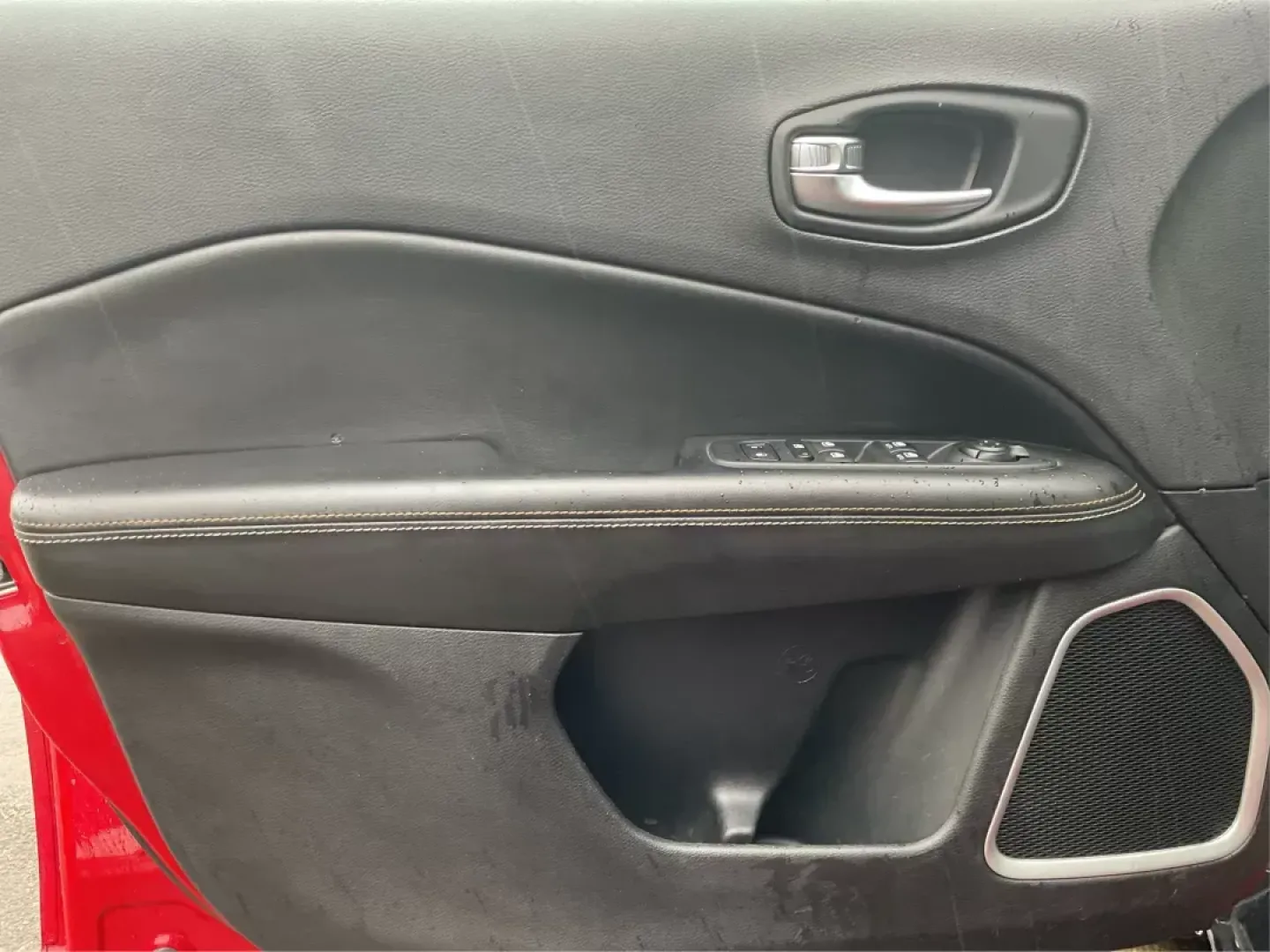 2018 Jeep Compass Latitude 4x4 (3C4NJDBB1JT) with an Other engine, located at 1230 East Main St, Xenia, OH, 45385, (937) 908-9800, 39.688042, -83.910538 - Photo#16