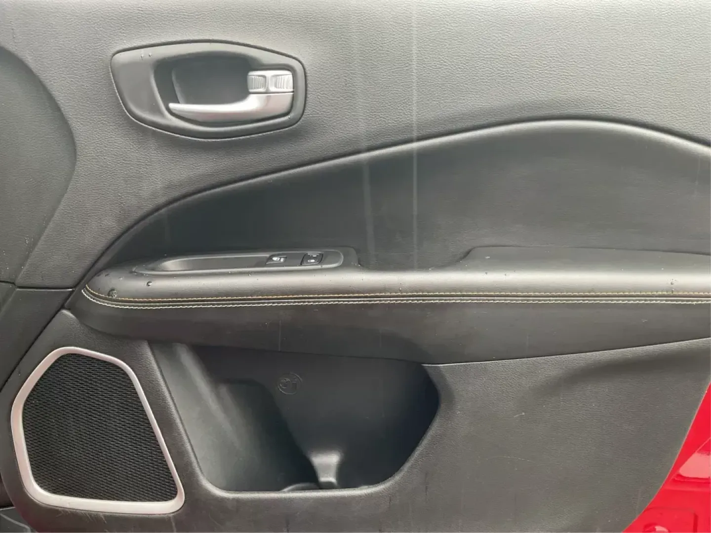 2018 Jeep Compass Latitude 4x4 (3C4NJDBB1JT) with an Other engine, located at 1230 East Main St, Xenia, OH, 45385, (937) 908-9800, 39.688042, -83.910538 - Photo#17