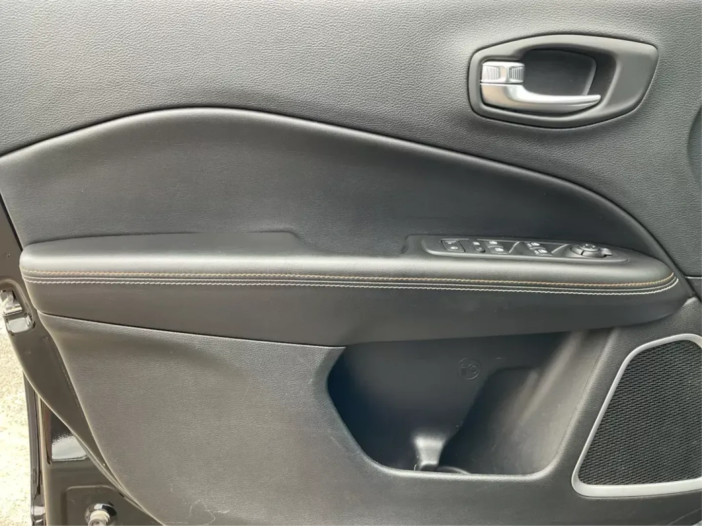 2018 Jeep Compass Latitude 4x4 (3C4NJDBB6JT) with an Other engine, located at 880 E. National Road, OH, 45377, (937) 908-9800, 39.891918, -84.183975 - Photo#18