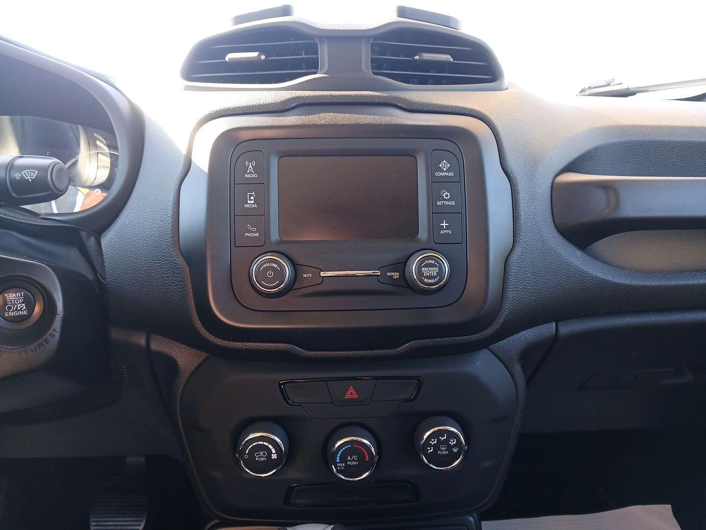2018 Jeep Renegade Sport 4WD (ZACCJBAB7JP) with an 2.4L L4 DOHC 16V engine, Automatic transmission, located at 1230 East Main St, Xenia, OH, 45385, (937) 908-9800, 39.688042, -83.910538 - Photo#11
