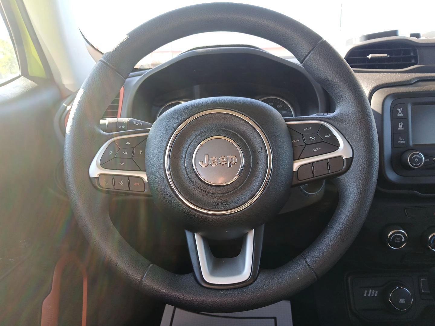 2018 Jeep Renegade Sport 4WD (ZACCJBAB7JP) with an 2.4L L4 DOHC 16V engine, Automatic transmission, located at 1230 East Main St, Xenia, OH, 45385, (937) 908-9800, 39.688042, -83.910538 - Photo#14