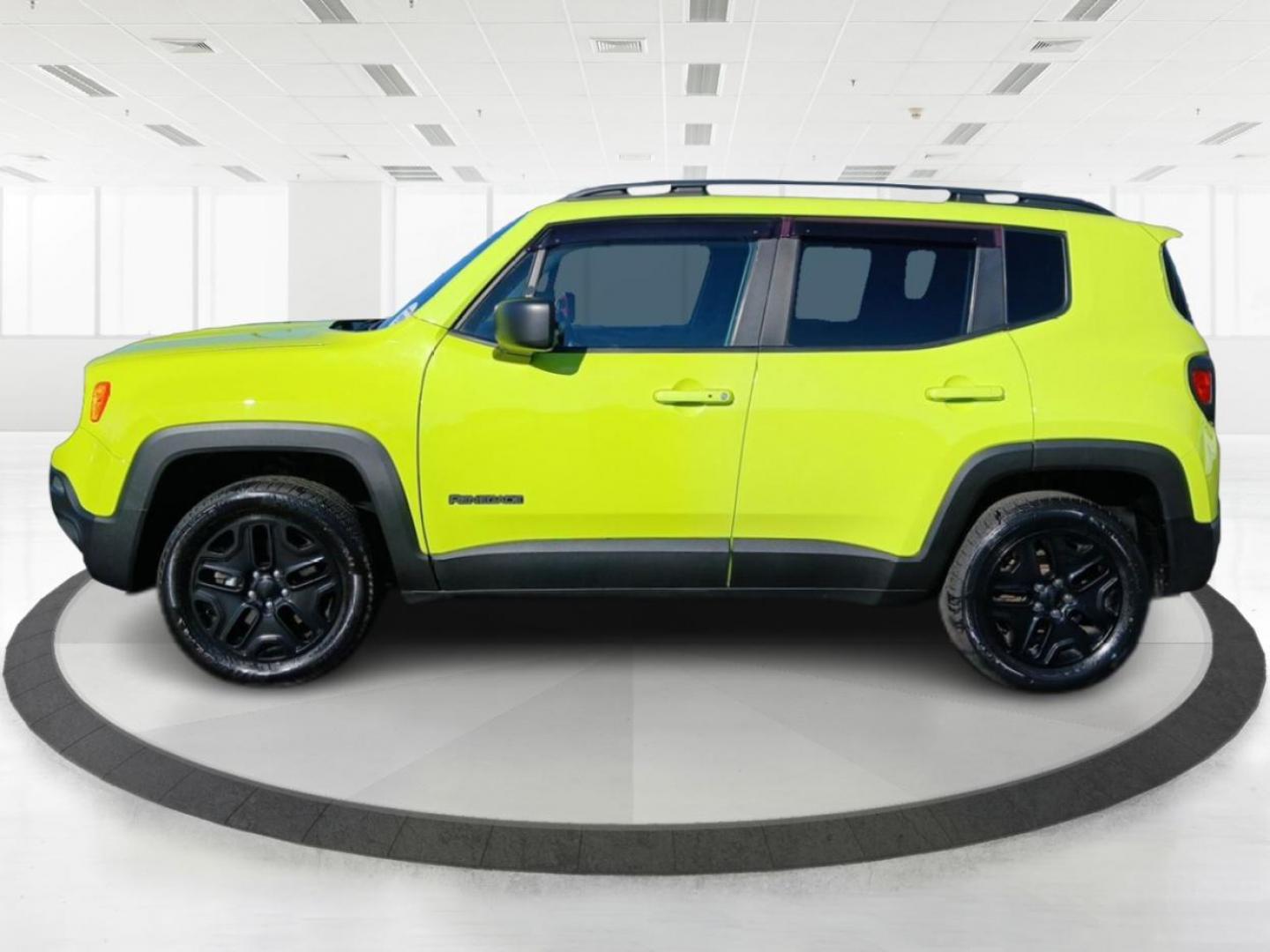 2018 Jeep Renegade Sport 4WD (ZACCJBAB7JP) with an 2.4L L4 DOHC 16V engine, Automatic transmission, located at 1230 East Main St, Xenia, OH, 45385, (937) 908-9800, 39.688042, -83.910538 - Photo#4