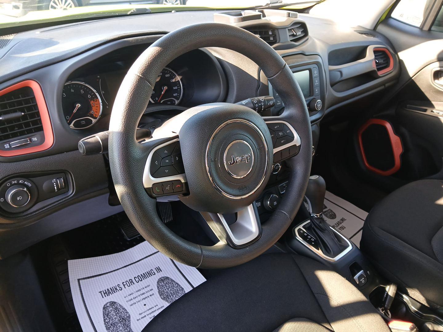 2018 Jeep Renegade Sport 4WD (ZACCJBAB7JP) with an 2.4L L4 DOHC 16V engine, Automatic transmission, located at 1230 East Main St, Xenia, OH, 45385, (937) 908-9800, 39.688042, -83.910538 - Photo#7