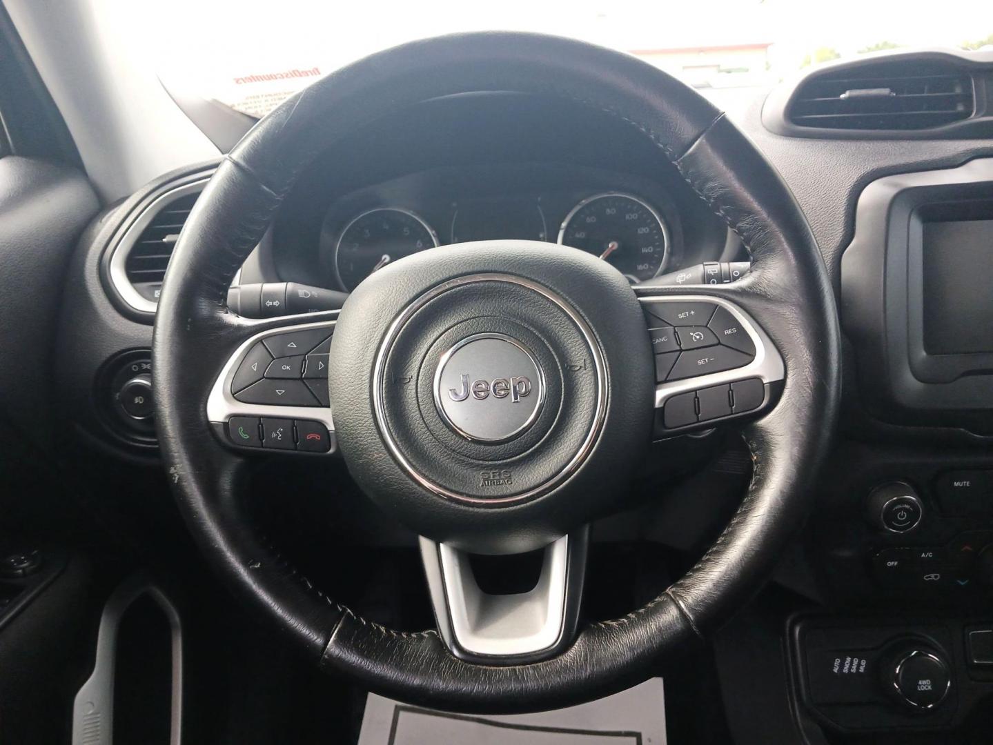 2018 /Black, premium cloth Jeep Renegade Latitude 4WD (ZACCJBBB6JP) with an 2.4L L4 DOHC 16V engine, Automatic transmission, located at 880 E. National Road, OH, 45377, (937) 908-9800, 39.891918, -84.183975 - Photo#14