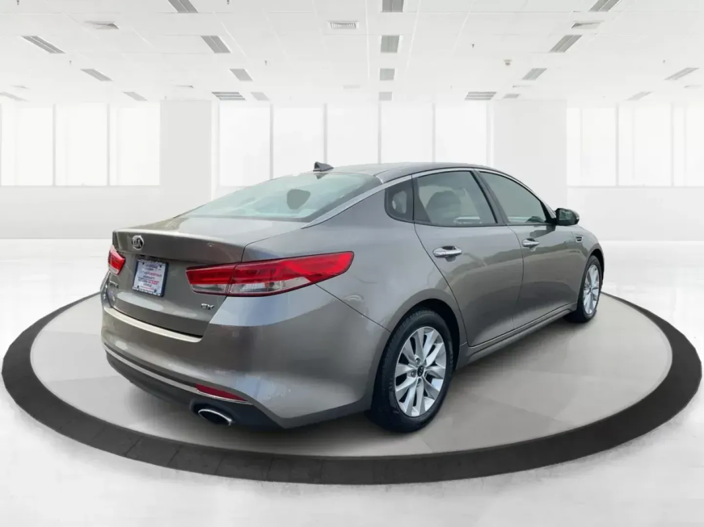 2018 Kia Optima EX (5XXGU4L36JG) with an Theta II 2.4L I-4 gasoline direct injection engine, located at 1951 S Dayton Lakeview Rd., New Carlisle, OH, 45344, (937) 908-9800, 39.890999, -84.050255 - Photo#1