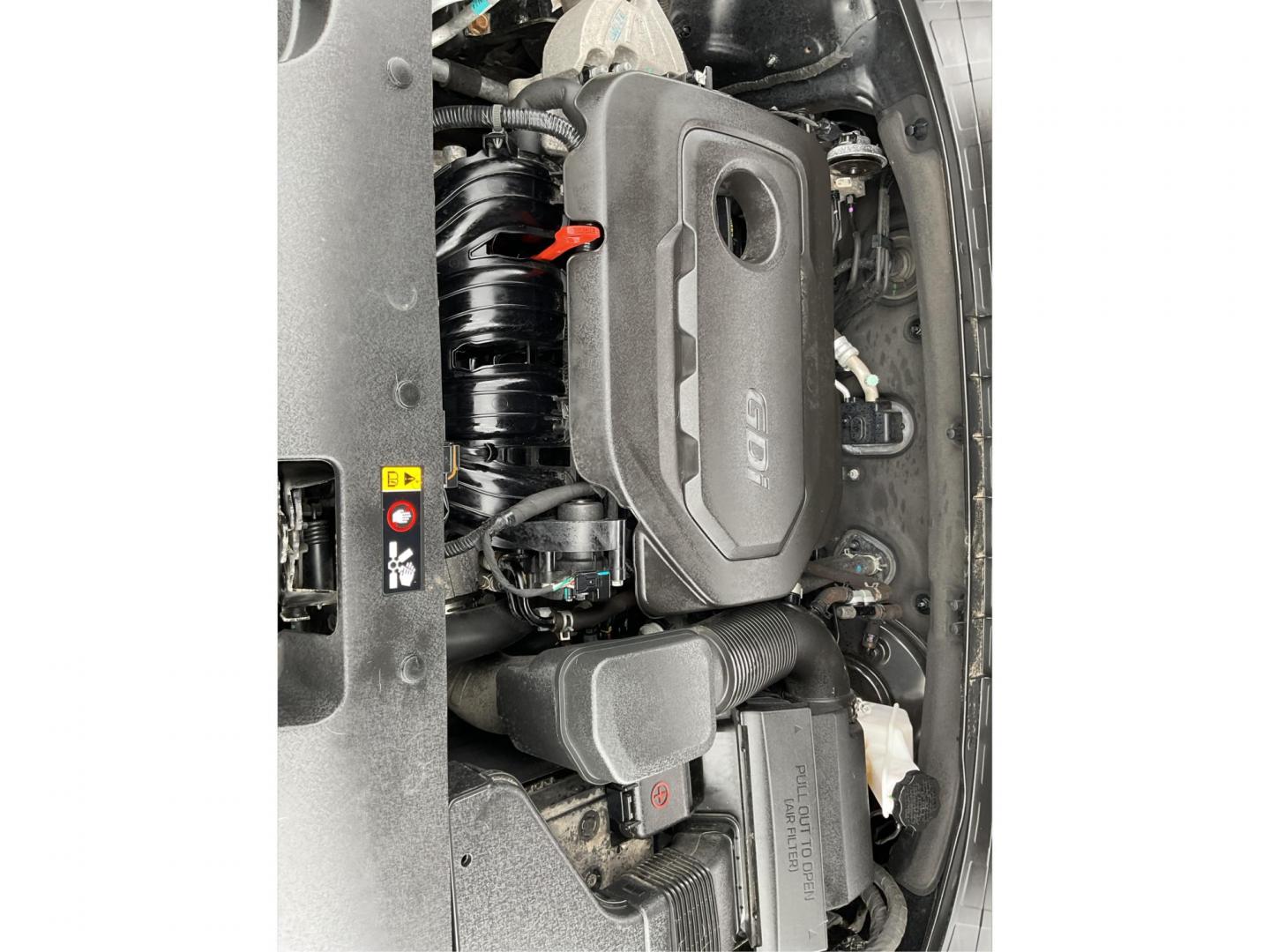 2018 Kia Sorento 2.4L LX (5XYPG4A38JG) with an 2.4L I-4 gasoline direct injection engine, located at 1184 Kauffman Ave, Fairborn, OH, 45324, (937) 908-9800, 39.807072, -84.031563 - Photo#10