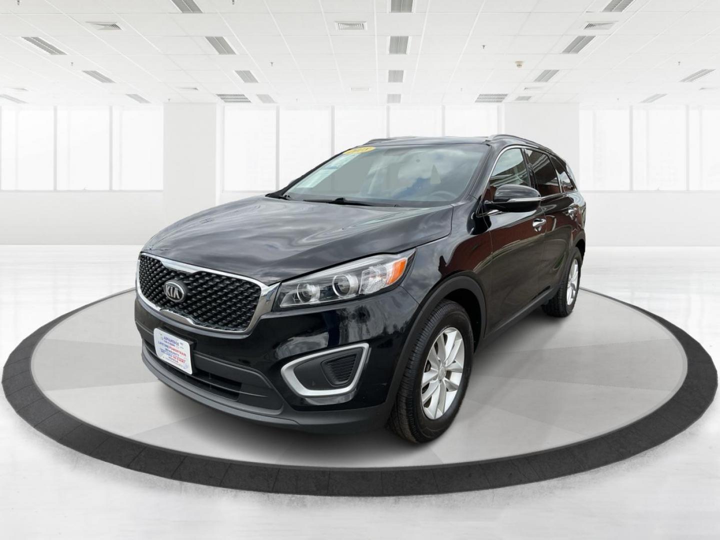 2018 Kia Sorento 2.4L LX (5XYPG4A38JG) with an 2.4L I-4 gasoline direct injection engine, located at 1184 Kauffman Ave, Fairborn, OH, 45324, (937) 908-9800, 39.807072, -84.031563 - Photo#7