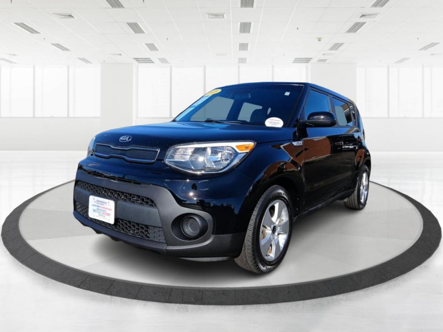 2018 Kia Soul Base 6A (KNDJN2A23J7) with an 1.6L L4 DOHC 16V engine, 6-Speed Automatic transmission, located at 401 Woodman Dr, Riverside, OH, 45431, (937) 908-9800, 39.761024, -84.120956 - Photo#5