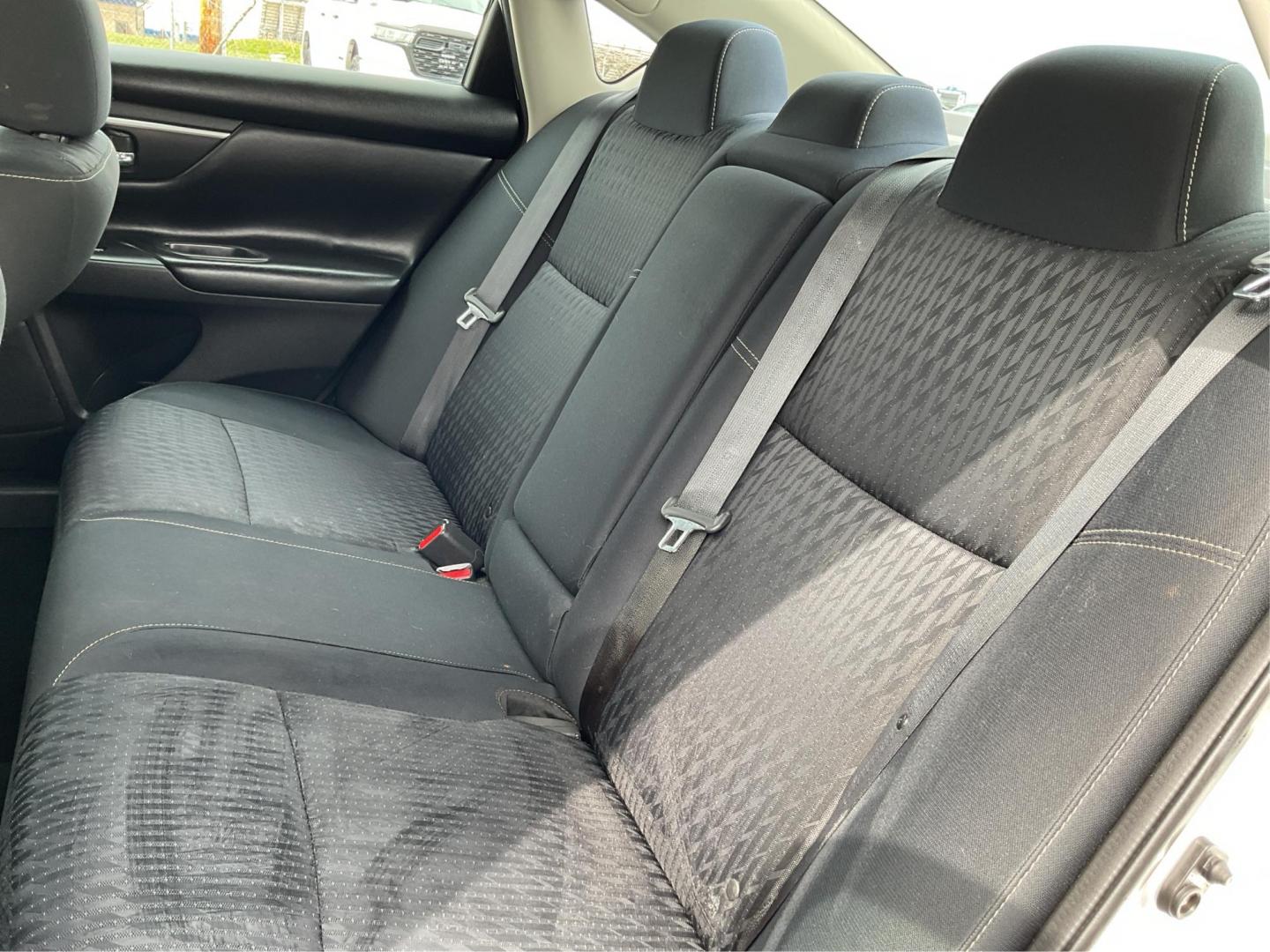 2018 Nissan Altima 2.5 SV (1N4AL3APXJC) with an 2.5L I-4 DOHC engine, located at 1951 S Dayton Lakeview Rd., New Carlisle, OH, 45344, (937) 908-9800, 39.890999, -84.050255 - Photo#9