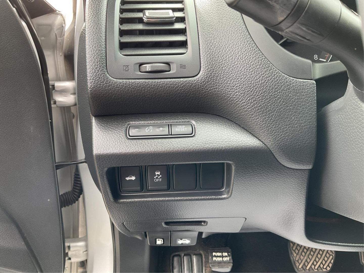 2018 Nissan Altima 2.5 SV (1N4AL3APXJC) with an 2.5L I-4 DOHC engine, located at 1951 S Dayton Lakeview Rd., New Carlisle, OH, 45344, (937) 908-9800, 39.890999, -84.050255 - Photo#16