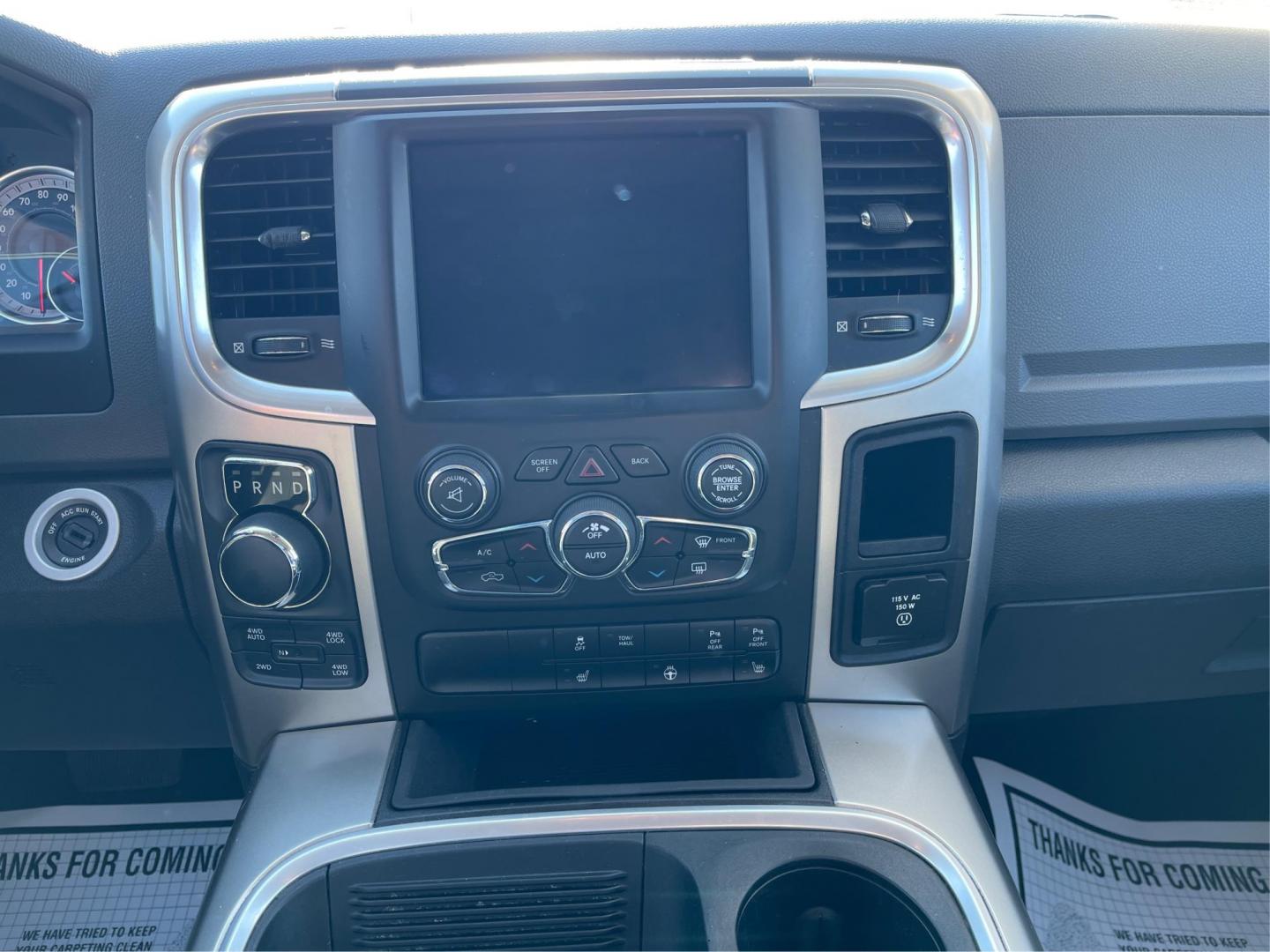 2018 Ram 1500 SLT Crew Cab SWB 4WD (1C6RR7LT9JS) with an 5.7L V8 OHV 16V engine, 8-Speed Automatic transmission, located at 1230 East Main St, Xenia, OH, 45385, (937) 908-9800, 39.688042, -83.910538 - Photo#11