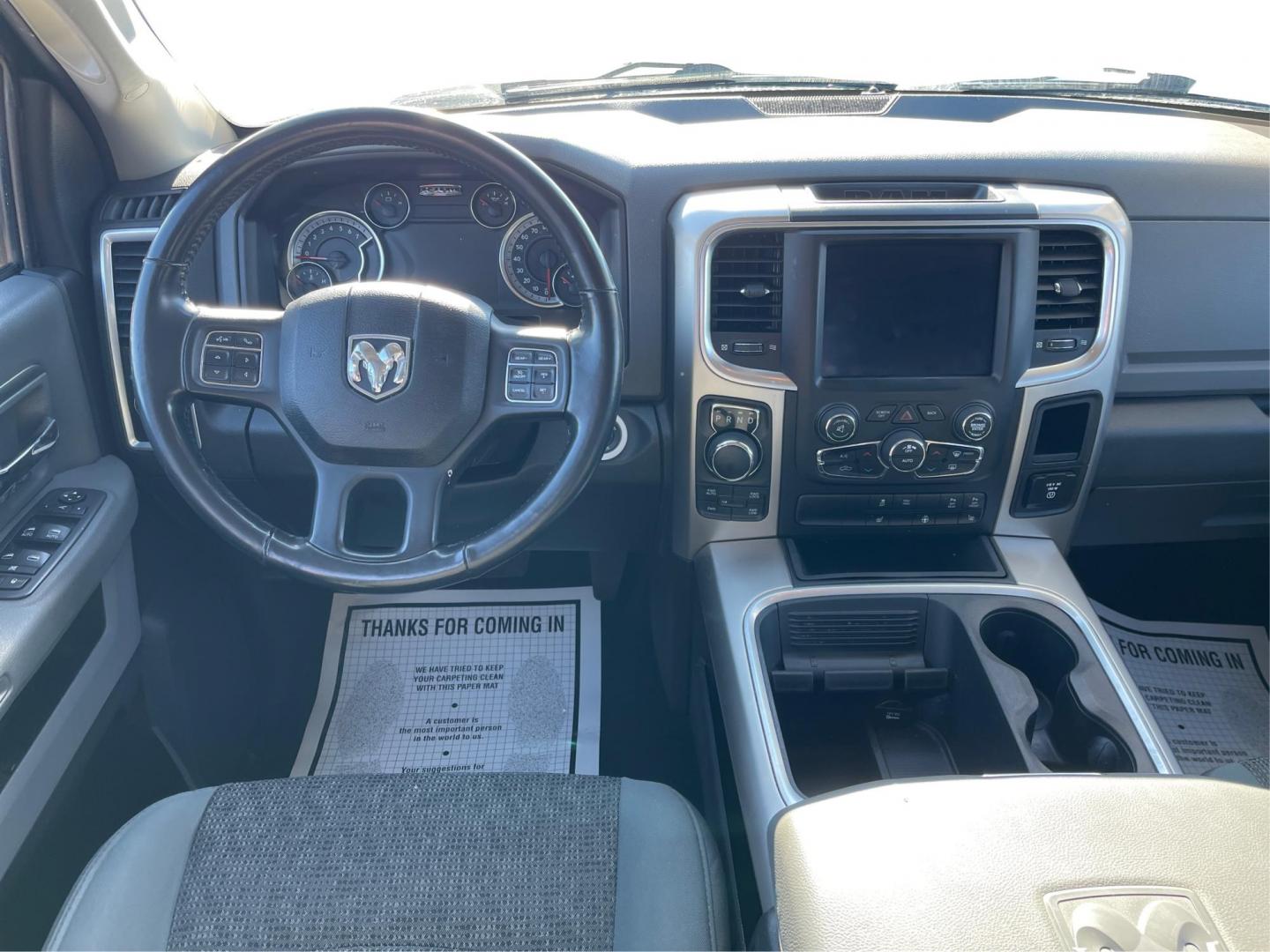 2018 Ram 1500 SLT Crew Cab SWB 4WD (1C6RR7LT9JS) with an 5.7L V8 OHV 16V engine, 8-Speed Automatic transmission, located at 1230 East Main St, Xenia, OH, 45385, (937) 908-9800, 39.688042, -83.910538 - Photo#19