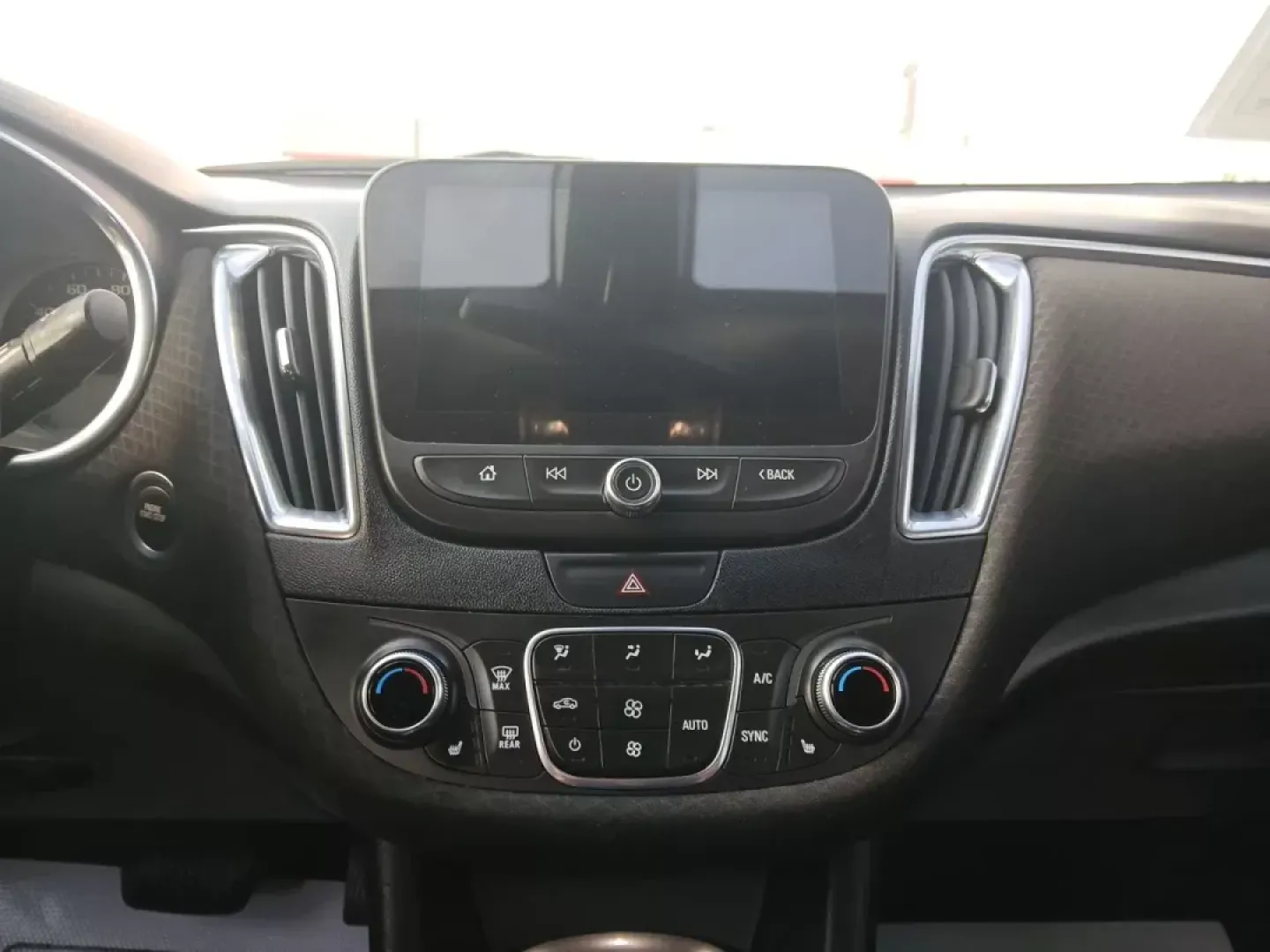 2019 Chevrolet Malibu LT (1G1ZD5ST2KF) with an 1.5L L4 DOHC 16V engine, 6-Speed Automatic transmission, located at 1099 N County Rd 25A , Troy, OH, 45373, (937) 908-9800, 40.057041, -84.215462 - Photo#13