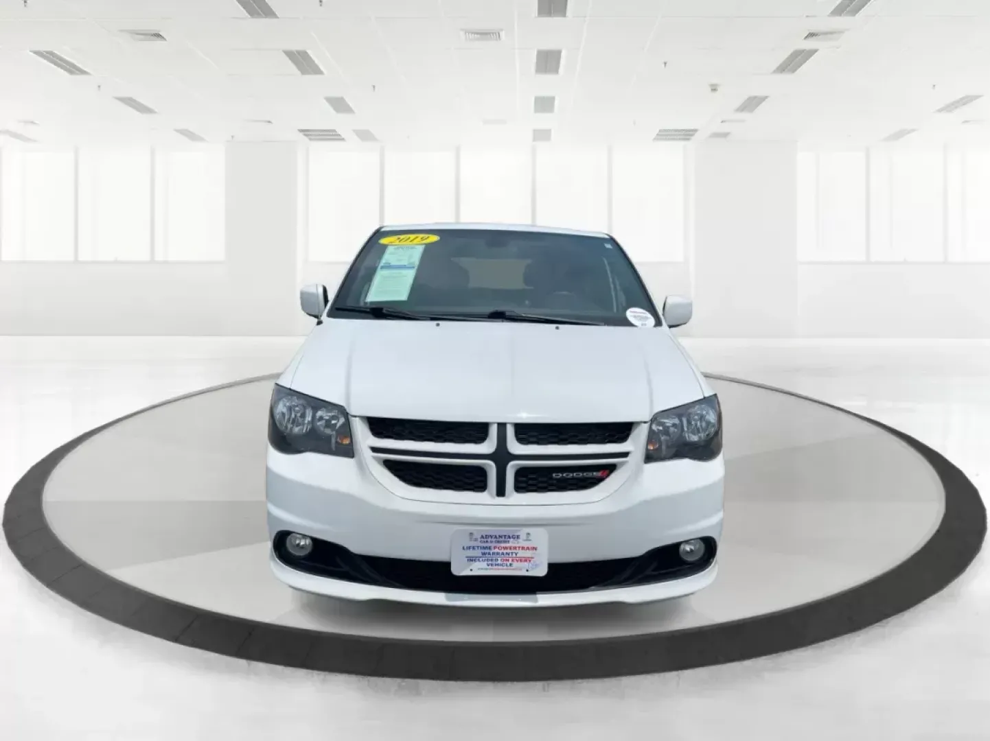 2019 Dodge Grand Caravan GT (2C4RDGEG7KR) with an Pentastar 3.6L V-6 DOHC engine, located at 880 E. National Road, OH, 45377, (937) 908-9800, 39.891918, -84.183975 - Photo#6