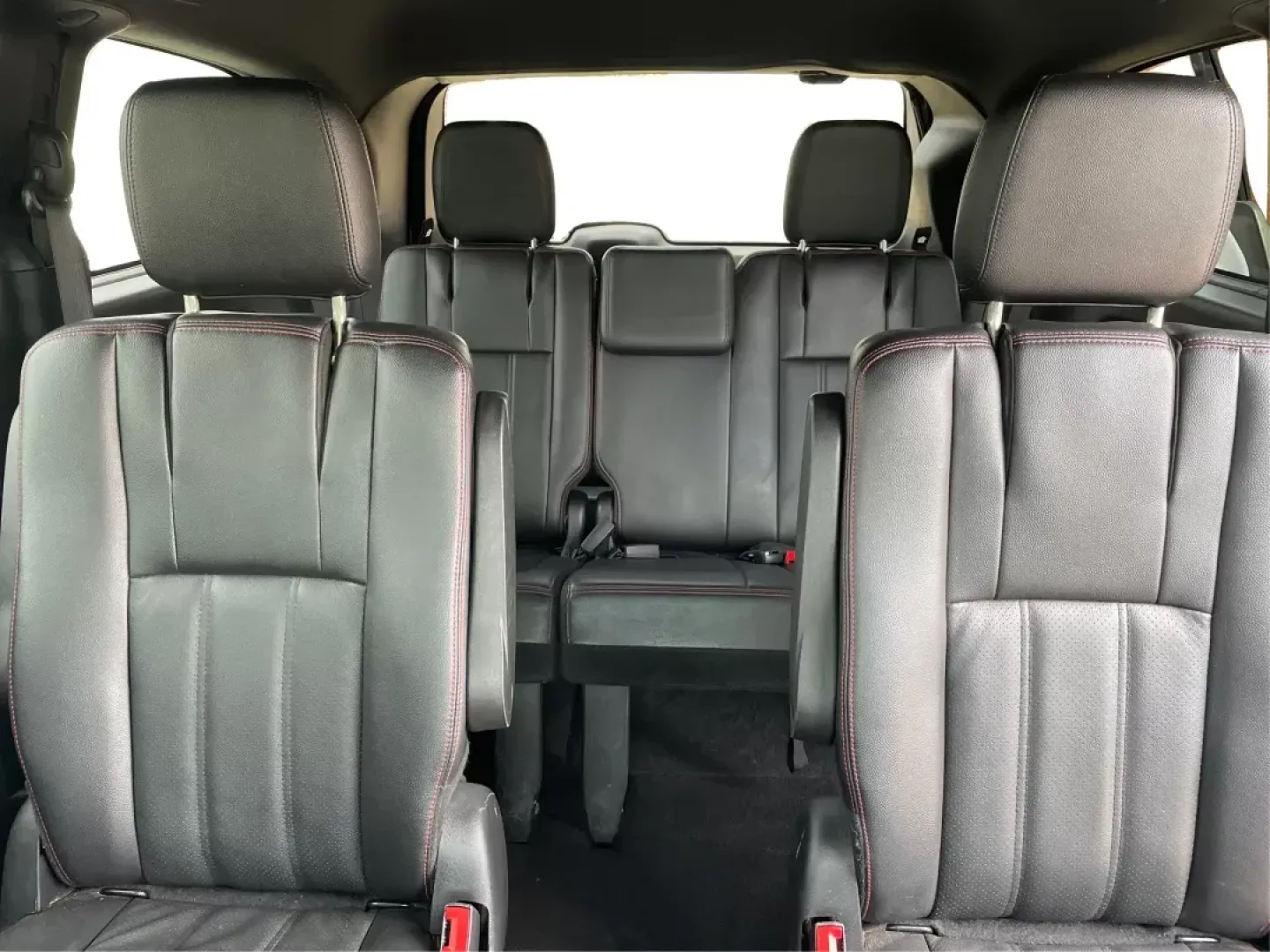 2019 Dodge Grand Caravan GT (2C4RDGEG7KR) with an Pentastar 3.6L V-6 DOHC engine, located at 880 E. National Road, OH, 45377, (937) 908-9800, 39.891918, -84.183975 - Photo#13