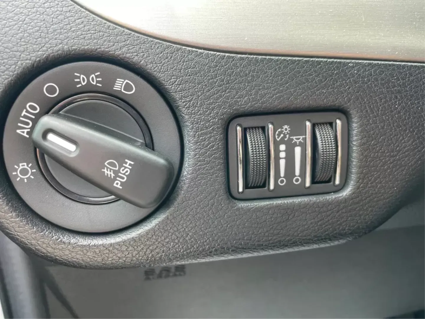 2019 Dodge Grand Caravan GT (2C4RDGEG7KR) with an Pentastar 3.6L V-6 DOHC engine, located at 880 E. National Road, OH, 45377, (937) 908-9800, 39.891918, -84.183975 - Photo#16