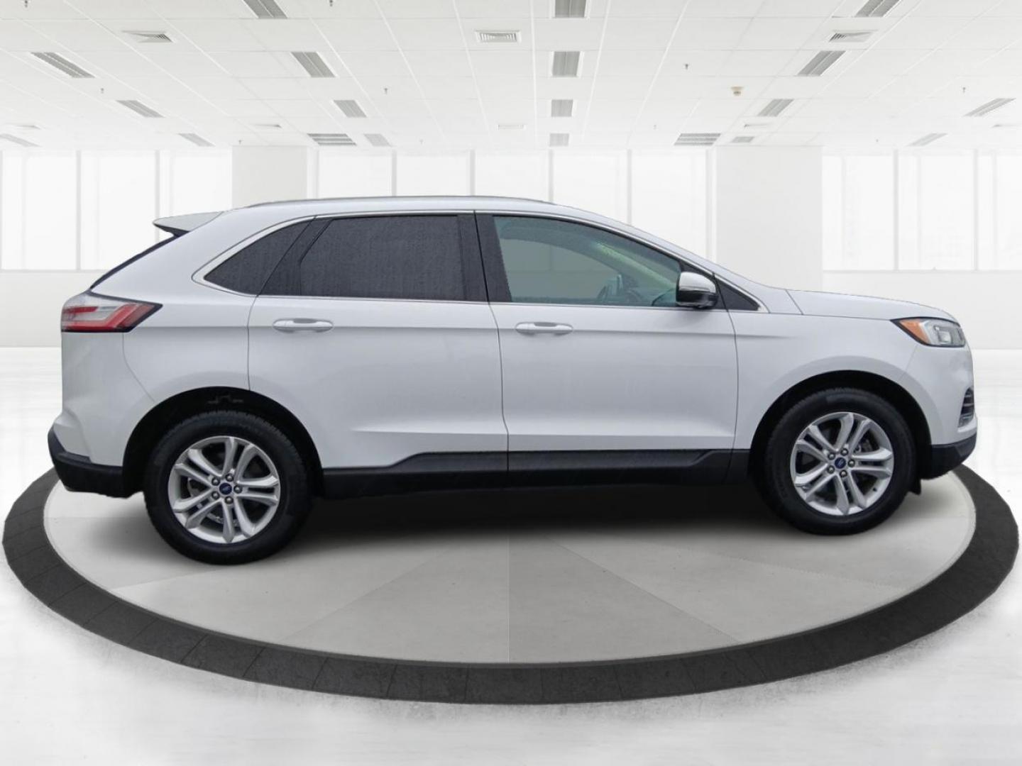 2019 Ford Edge SEL FWD (2FMPK3J9XKB) with an 2.0L L4 DOHC 16V engine, 6-Speed Automatic transmission, located at 880 E. National Road, OH, 45377, (937) 908-9800, 39.891918, -84.183975 - Photo#1