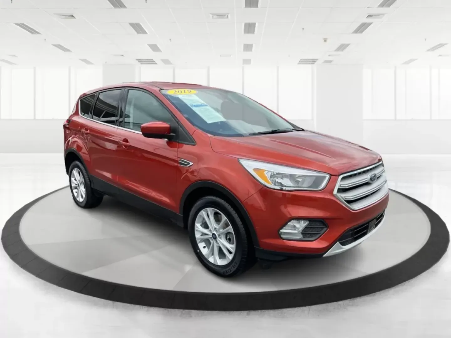 2019 Ford Escape SE (1FMCU9GD7KU) with an Other engine, located at 1230 East Main St, Xenia, OH, 45385, (937) 908-9800, 39.688042, -83.910538 - Photo#0