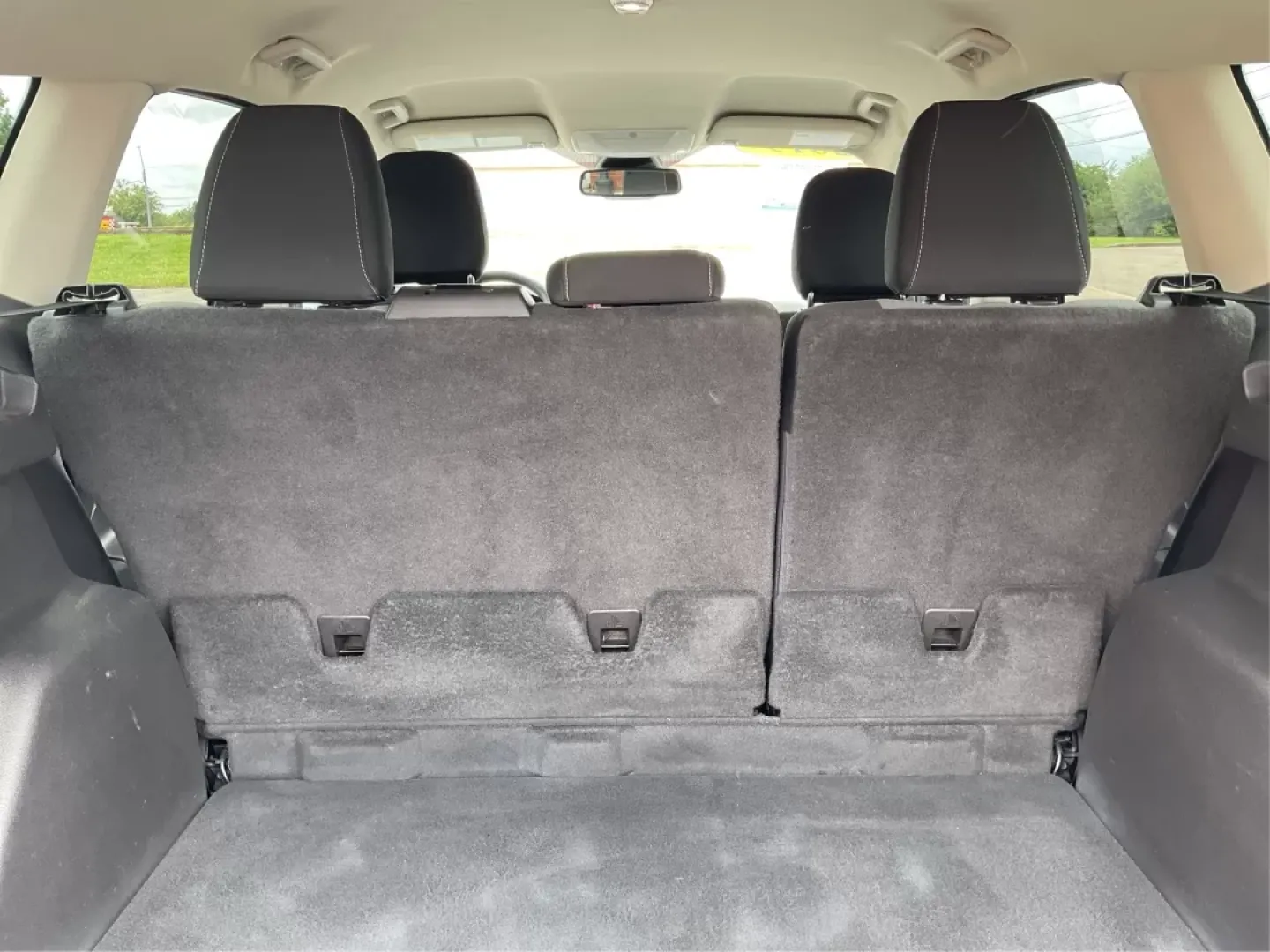 2019 Ford Escape SE (1FMCU9GD7KU) with an Other engine, located at 1230 East Main St, Xenia, OH, 45385, (937) 908-9800, 39.688042, -83.910538 - Photo#11