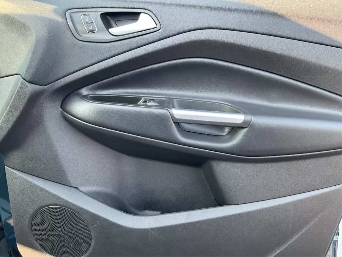 2014 Hyundai Santa Fe GLS (KM8SM4HF5EU) with an Lambda II 3.3L V-6 gasoline direct injection engine, located at 8750 N County Rd 25A, Piqua, OH, 45356, (937) 908-9800, 40.164391, -84.232513 - Photo#18