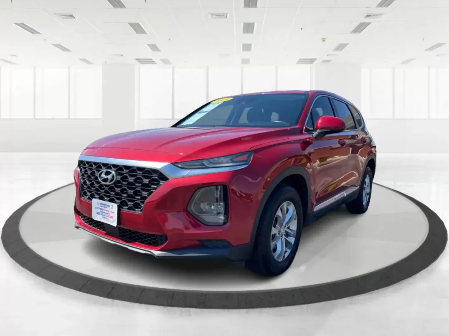 2019 Hyundai Santa Fe SE 2.4 AWD (5NMS2CAD9KH) with an 2.4L L4 DOHC 16V engine, 8-Speed Automatic transmission, located at 880 E. National Road, OH, 45377, (937) 908-9800, 39.891918, -84.183975 - Photo#8